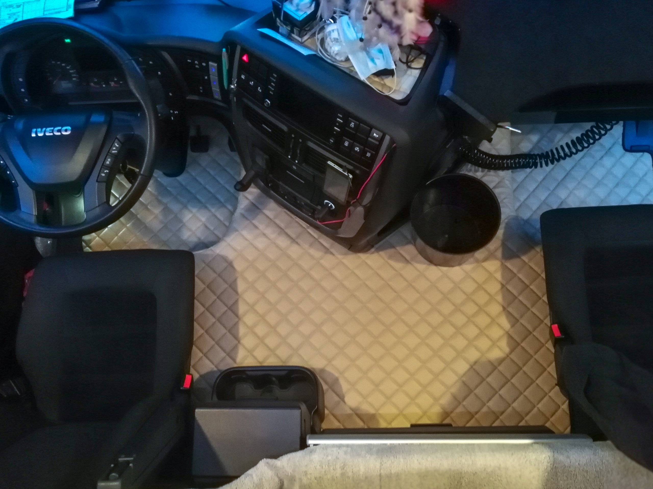 DYWANY DYWANIKI PIKOWANE IVECO HI WAY PO 2013 AUT Brand other