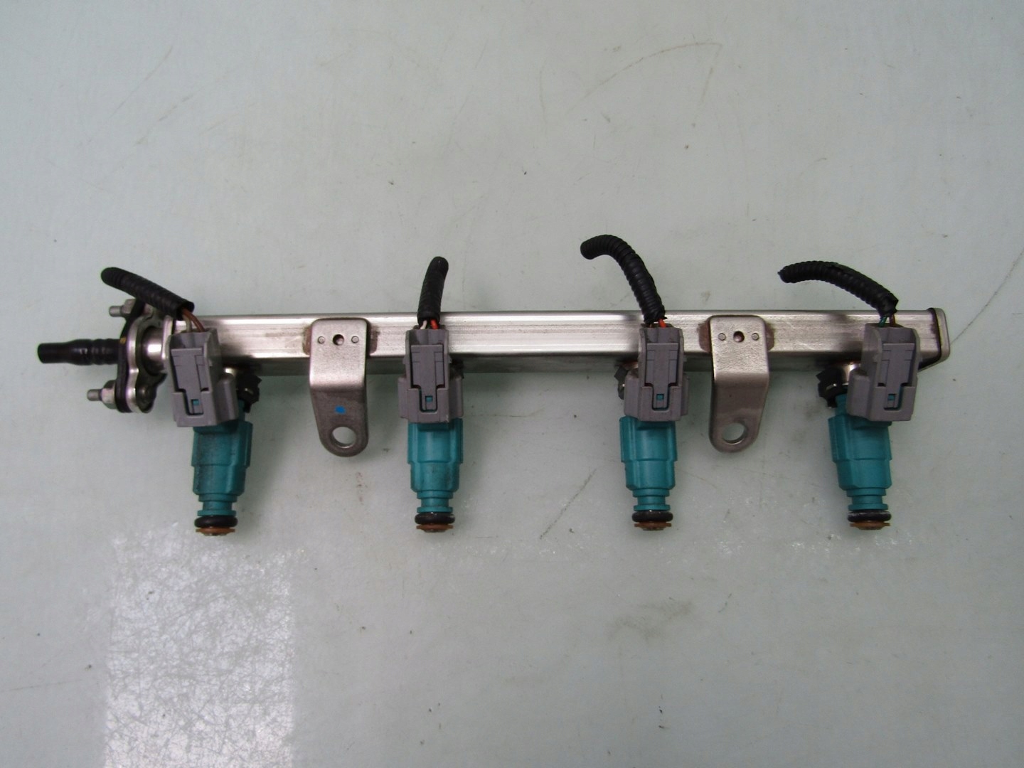 STONIC 1.4 18R LISTWA WTRYSKOWA WTRYSKI WTRYSK