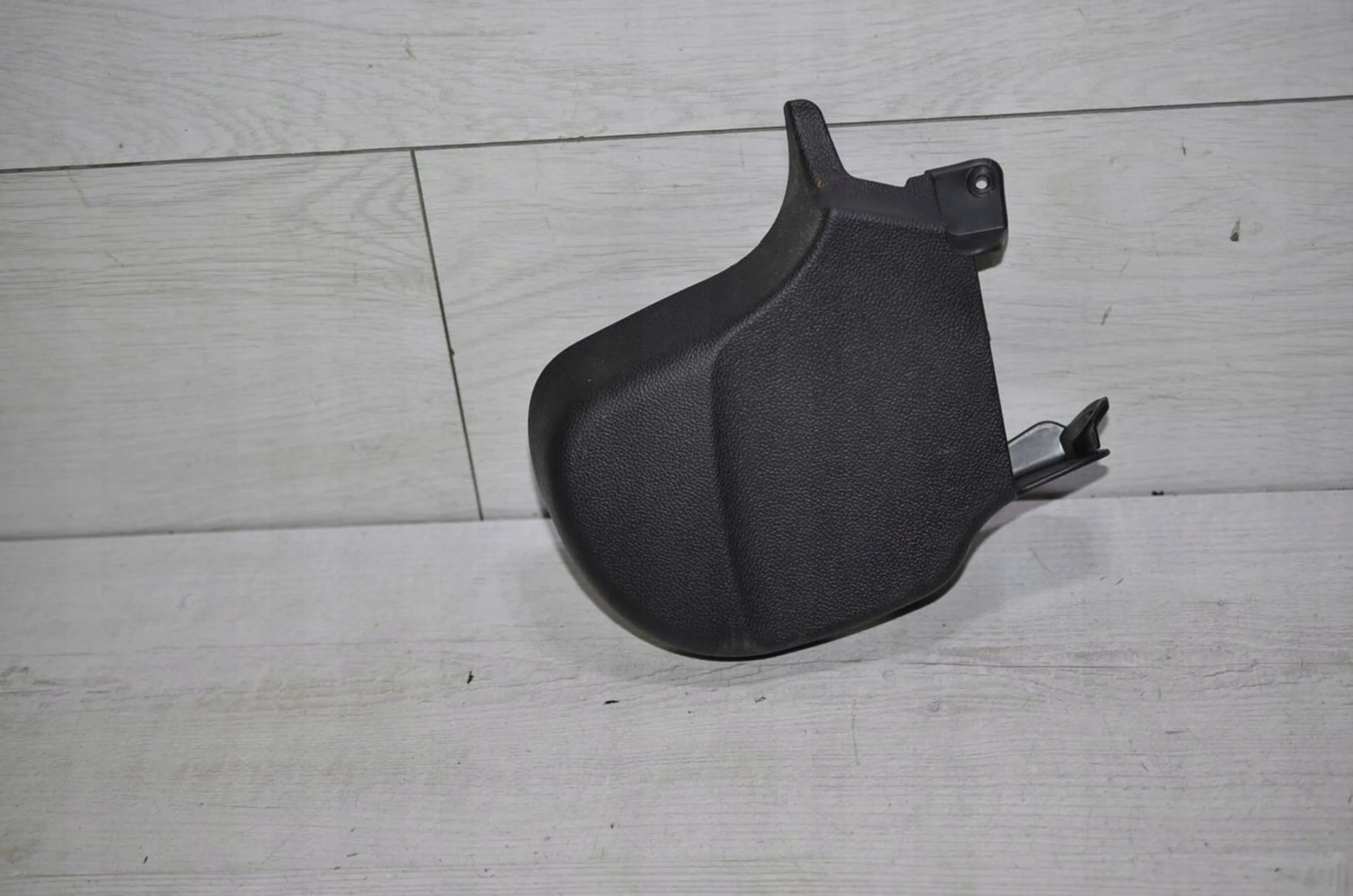 Alfa Romeo Giulia 2021 front side left cover seat