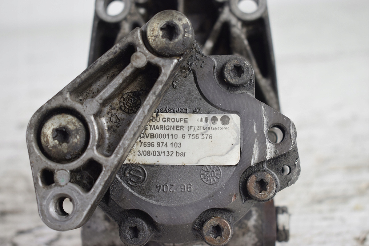 Pompa servosterzo RANGE ROVER III L322 6756576