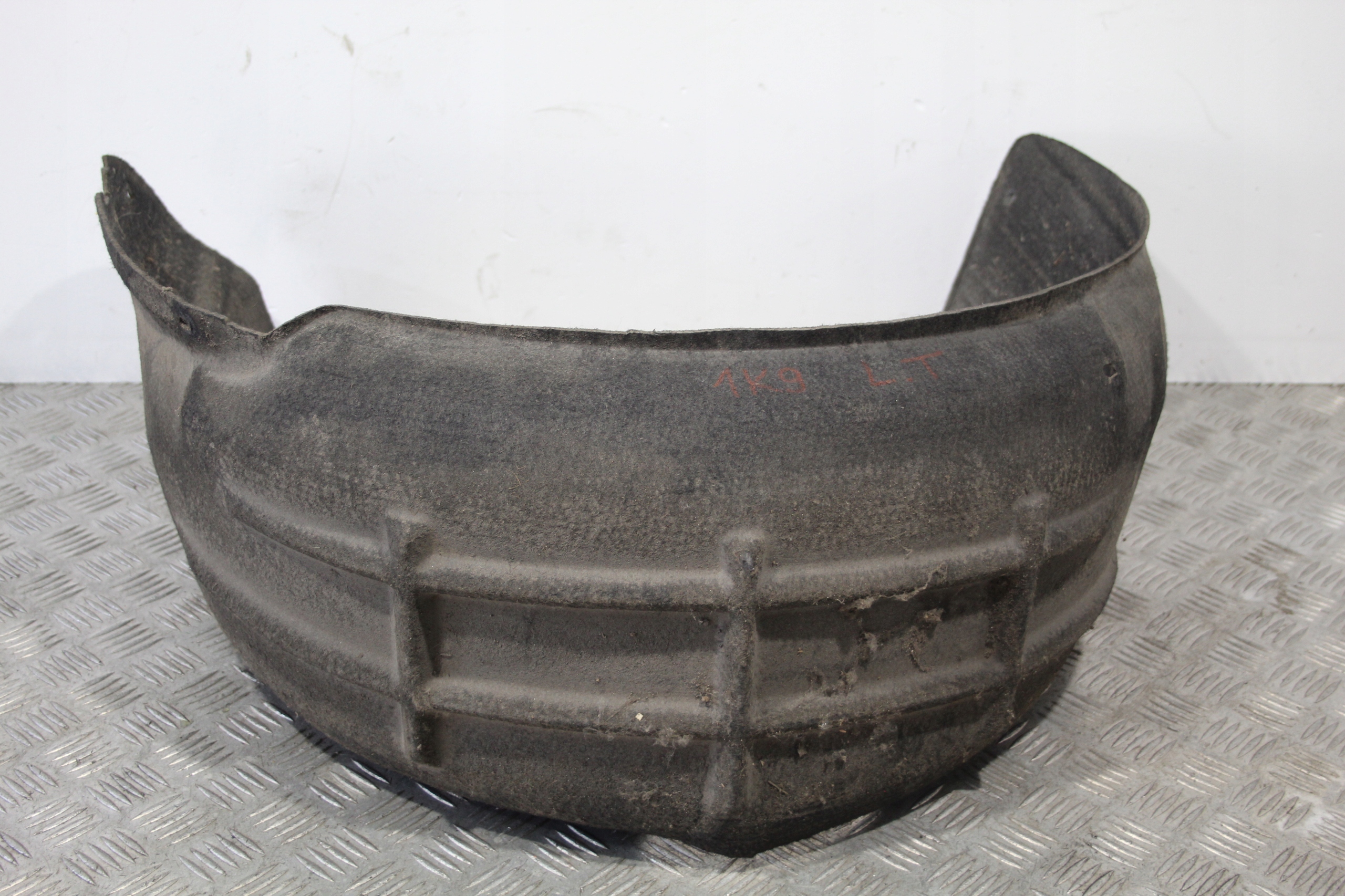 mudguard left rear part VW GOLF VI 6 1K9 KOMBI