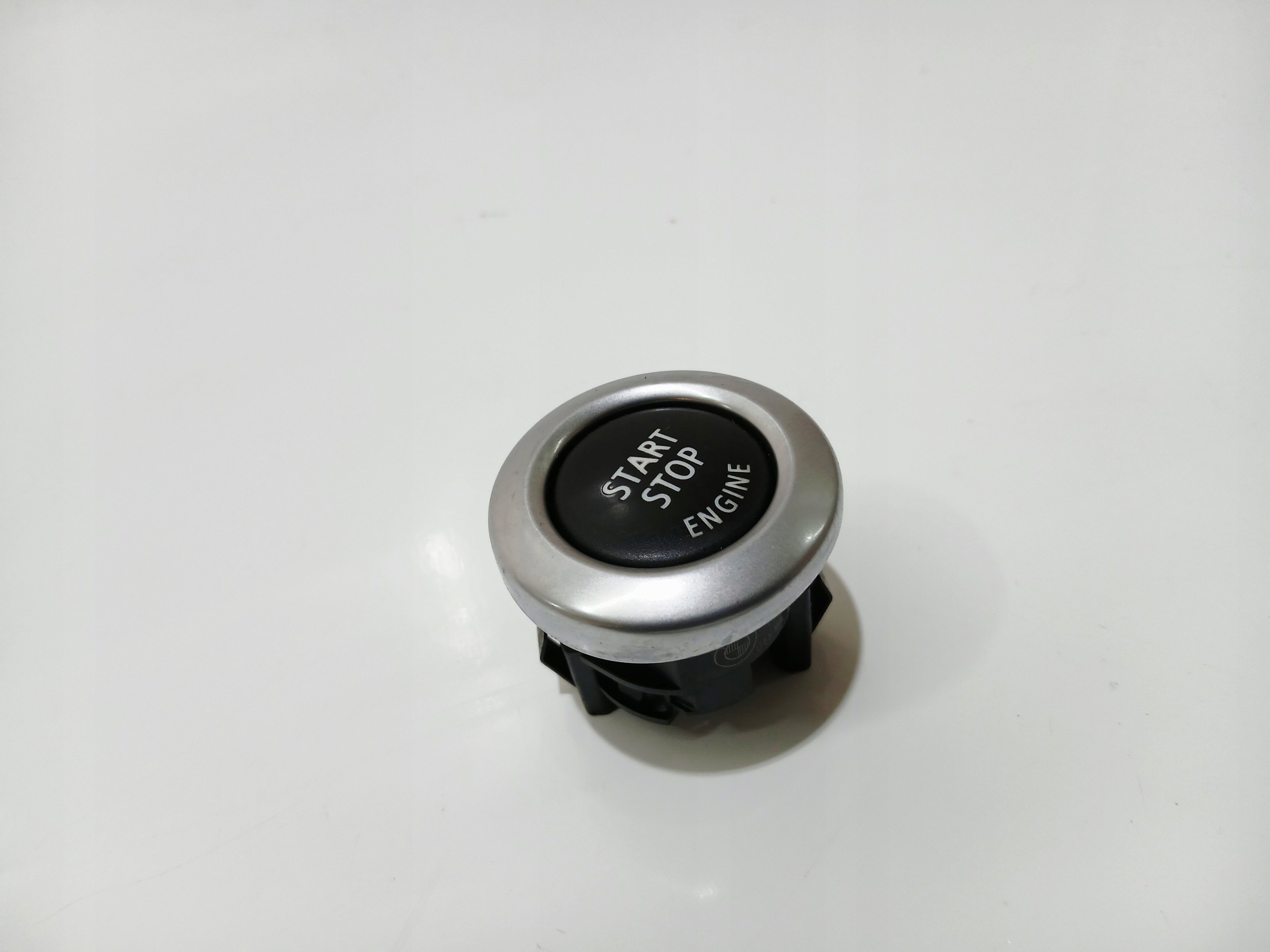 bouton START STOP BMW E60 LCI 9110359