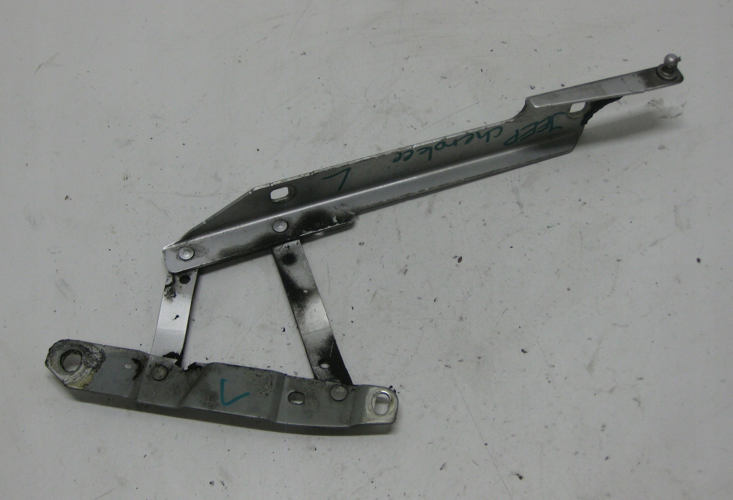 JEEP CHEROKEE LIBERTY KJ hinge bonnets left