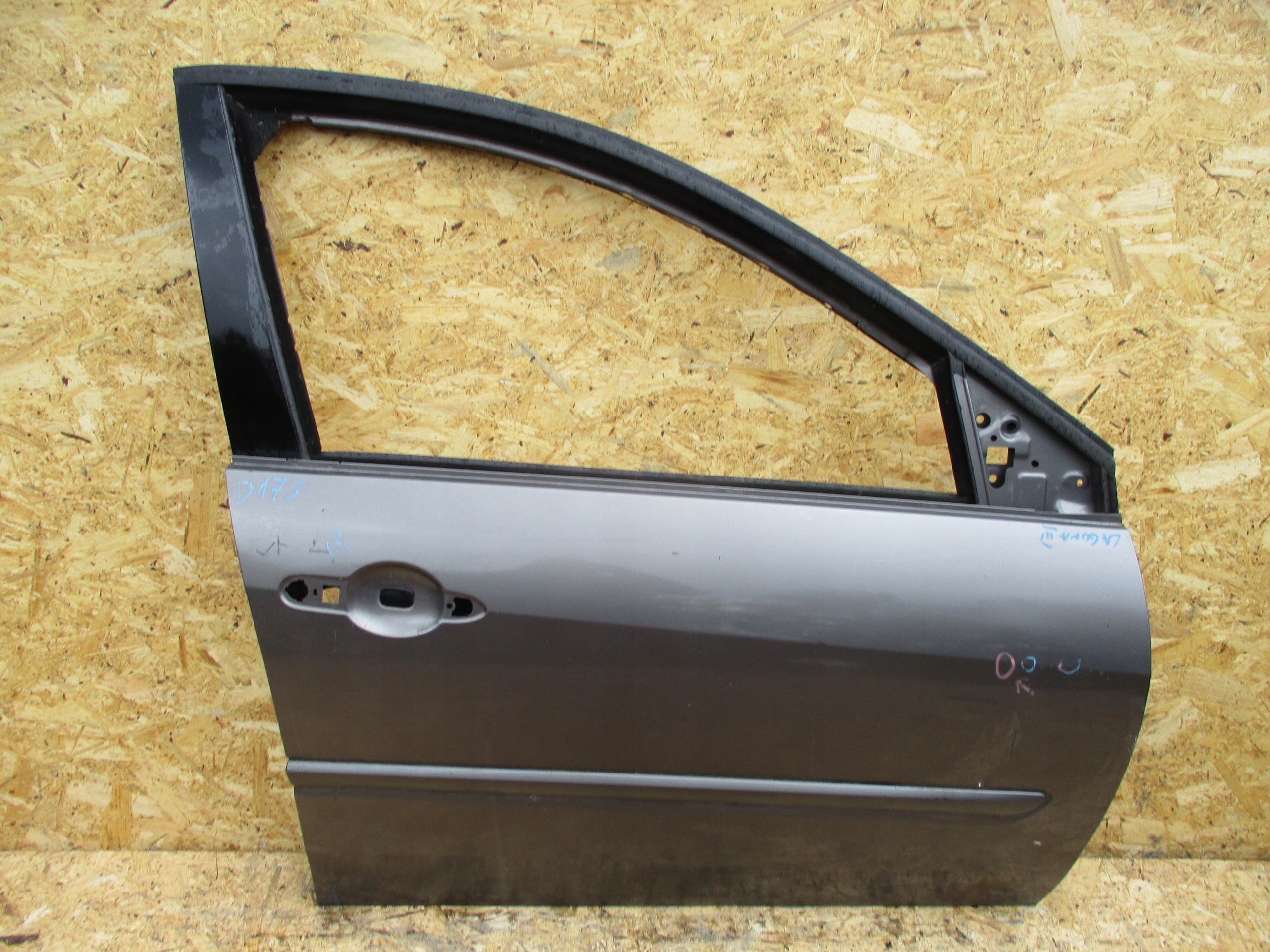 дверь лагуна 3.