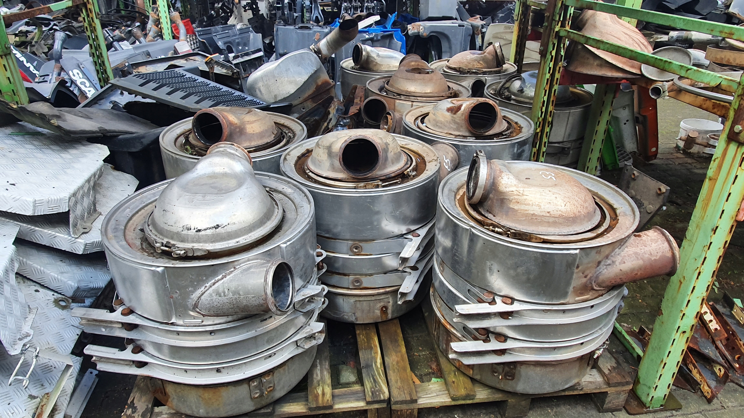 1865785 1944877 - Глушник каталізатор DPF Scania R Euro 5