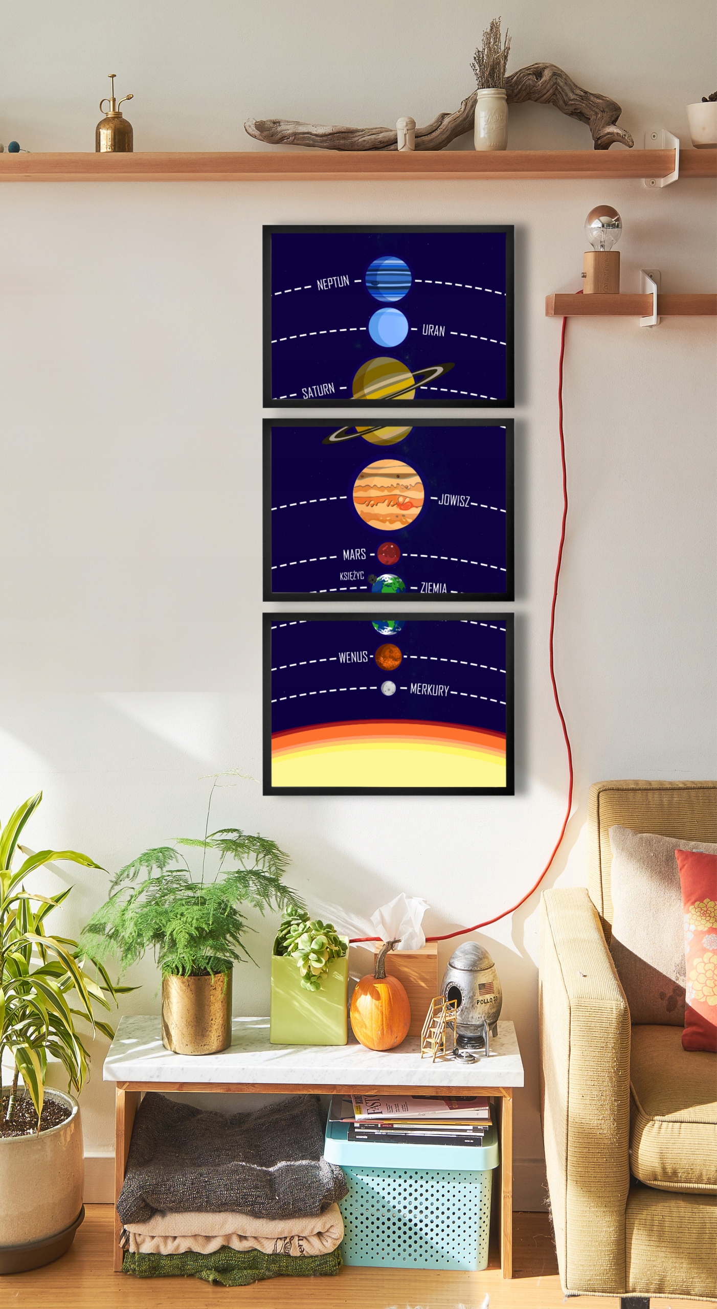 3 PLAKATY W RAMIE KOSMOS UKŁAD SŁONECZNY PLANETY Bohater / Bajka Inny