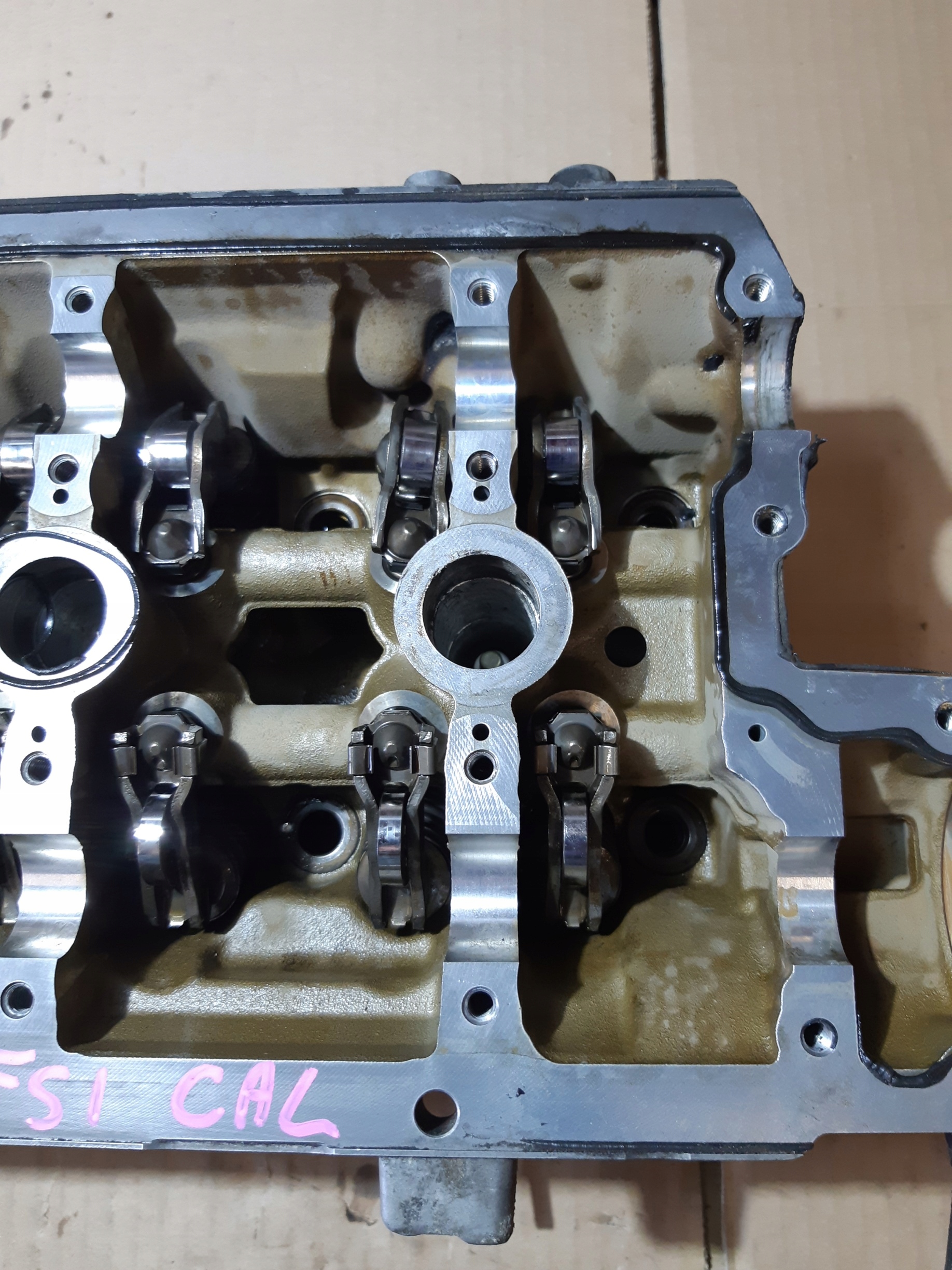 AUDI Q5 8R 3.2 FSI CAL head. of the engine left 06E103403A