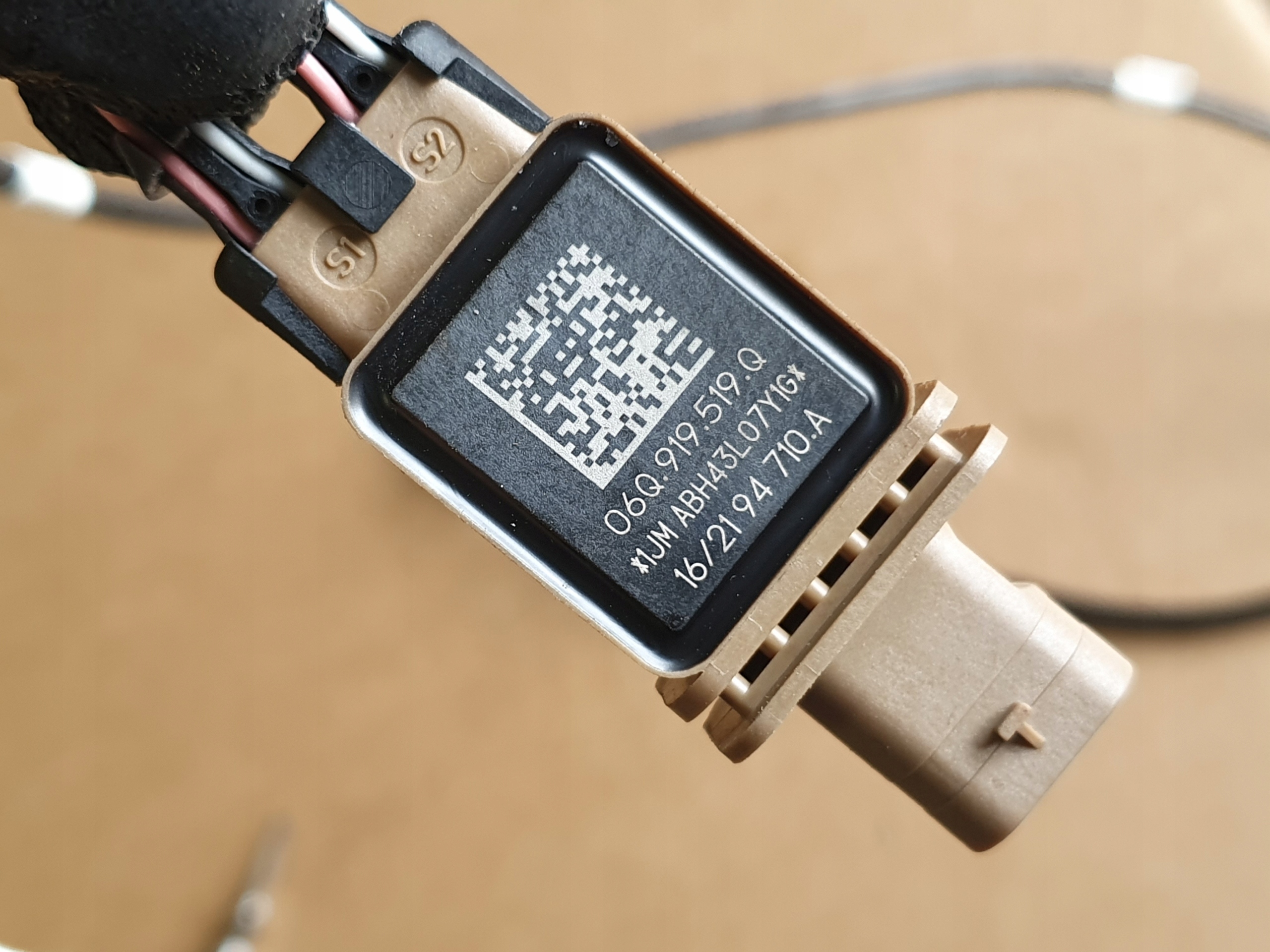 Sensor TEMPERATURY 058906519Q VW AUDI Original