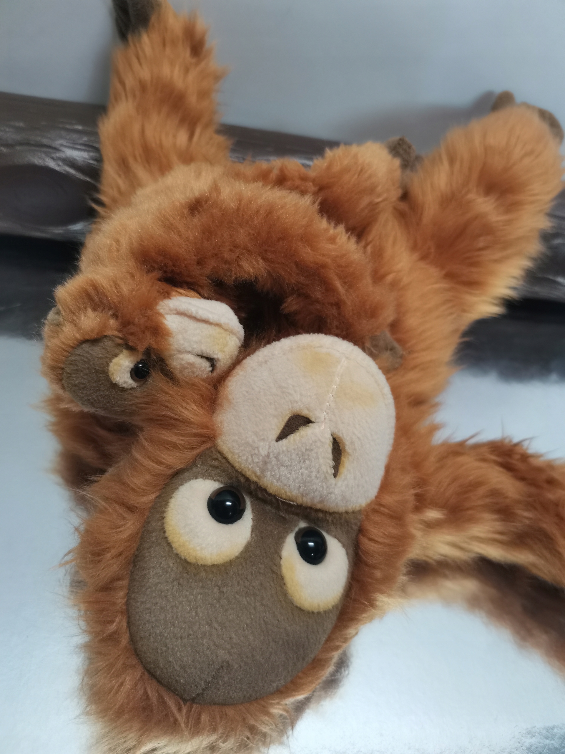 Orangutan mama z dzieckiem duża 48cm maskotka Uni-Toys Wiek dziecka 12 m +