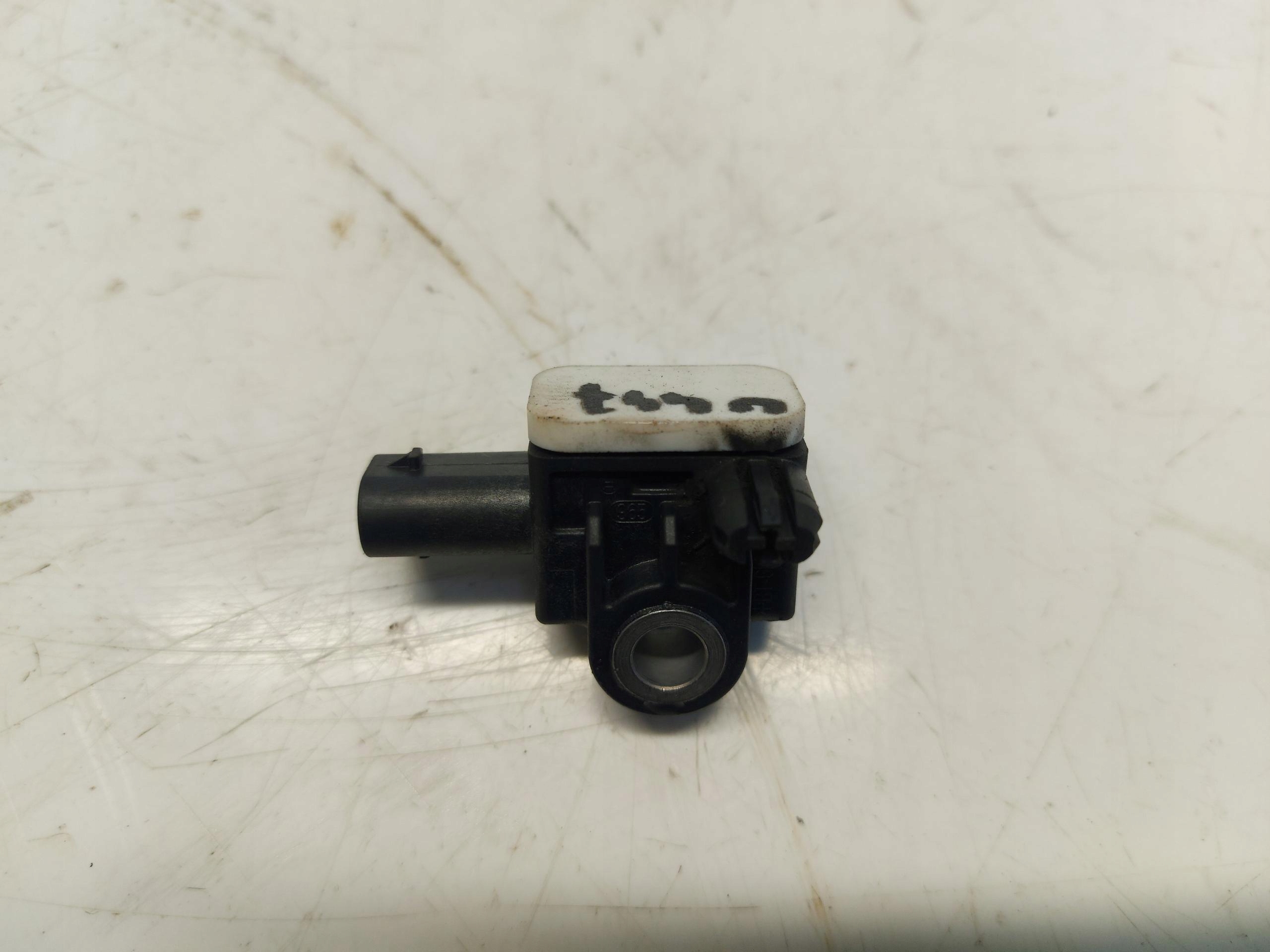 MERCEDES W447 V220d VITO Crashsensor Drucksensor A4479050013