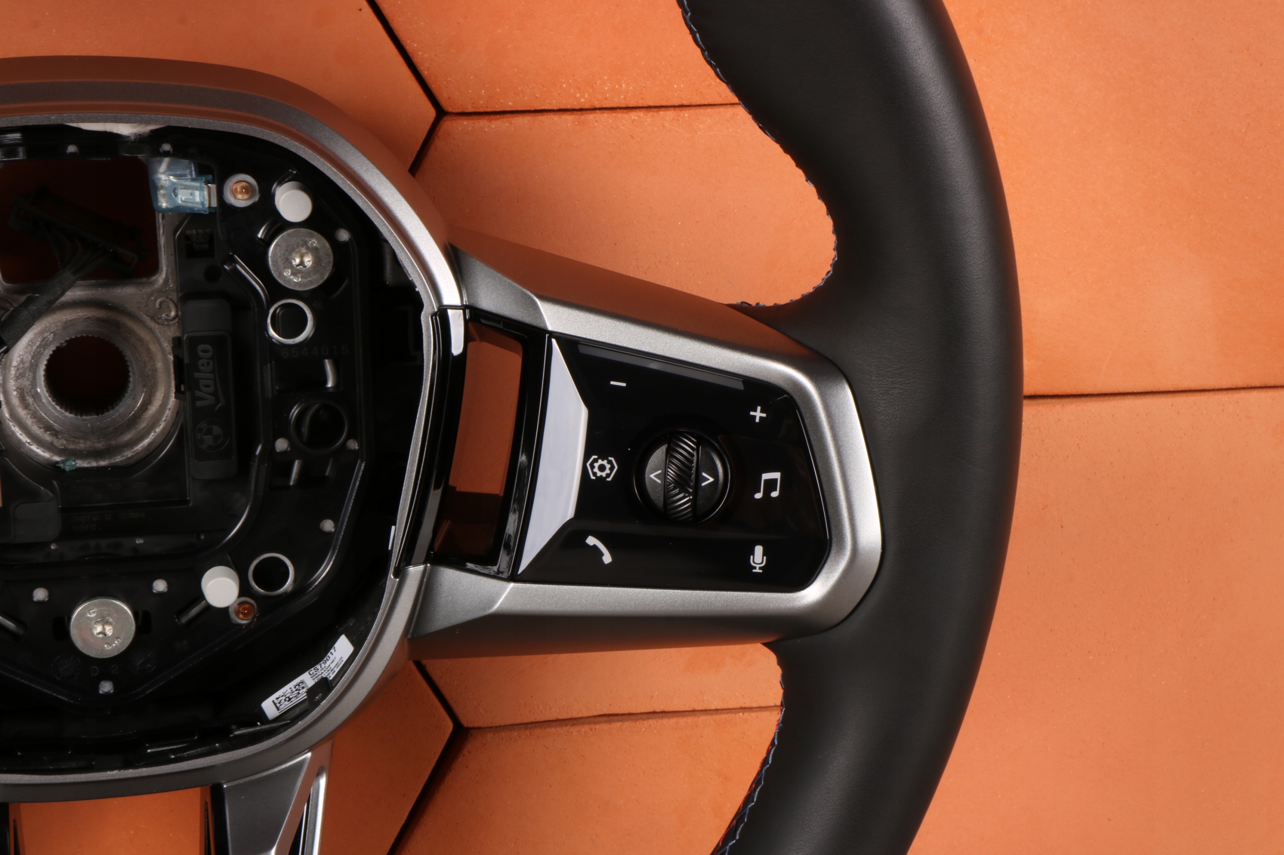 BMW 5 G60 G61 i5 M60 originál steering wheel, m-packet BOOST ASYSTENT