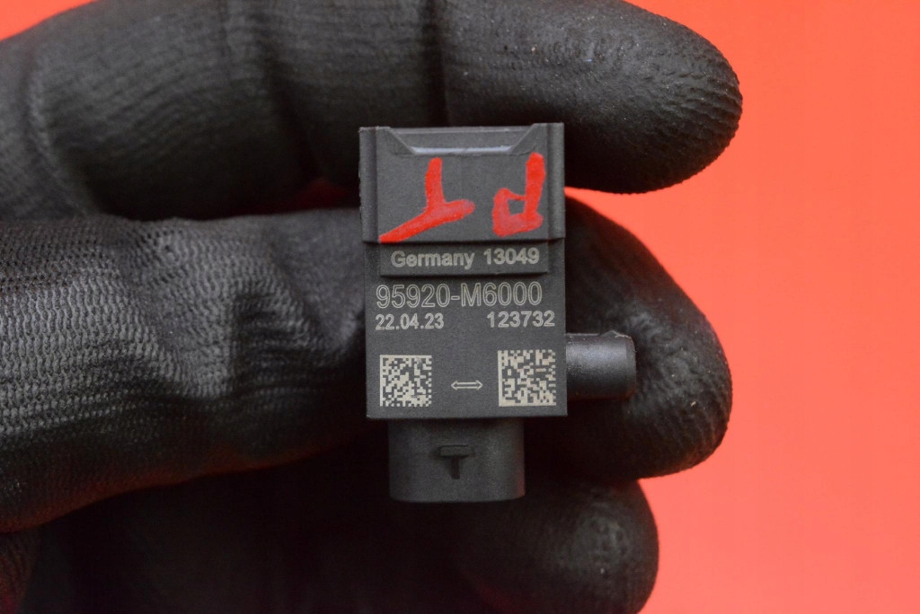 impact sensor right rear part 95920-M6000 KIA SPORTAGE 5 V 21-25