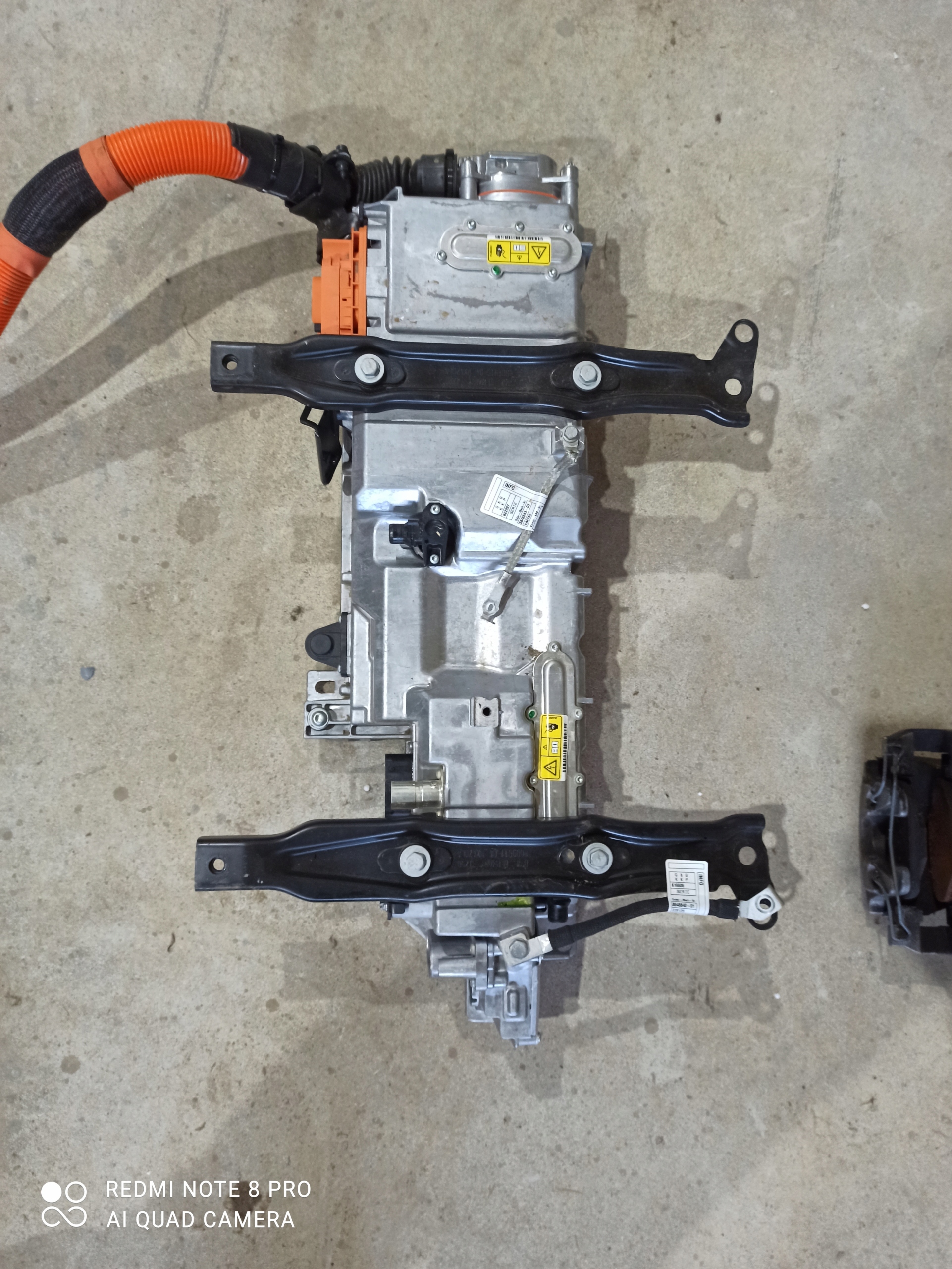 Гібридний конвентер BMW 42013606