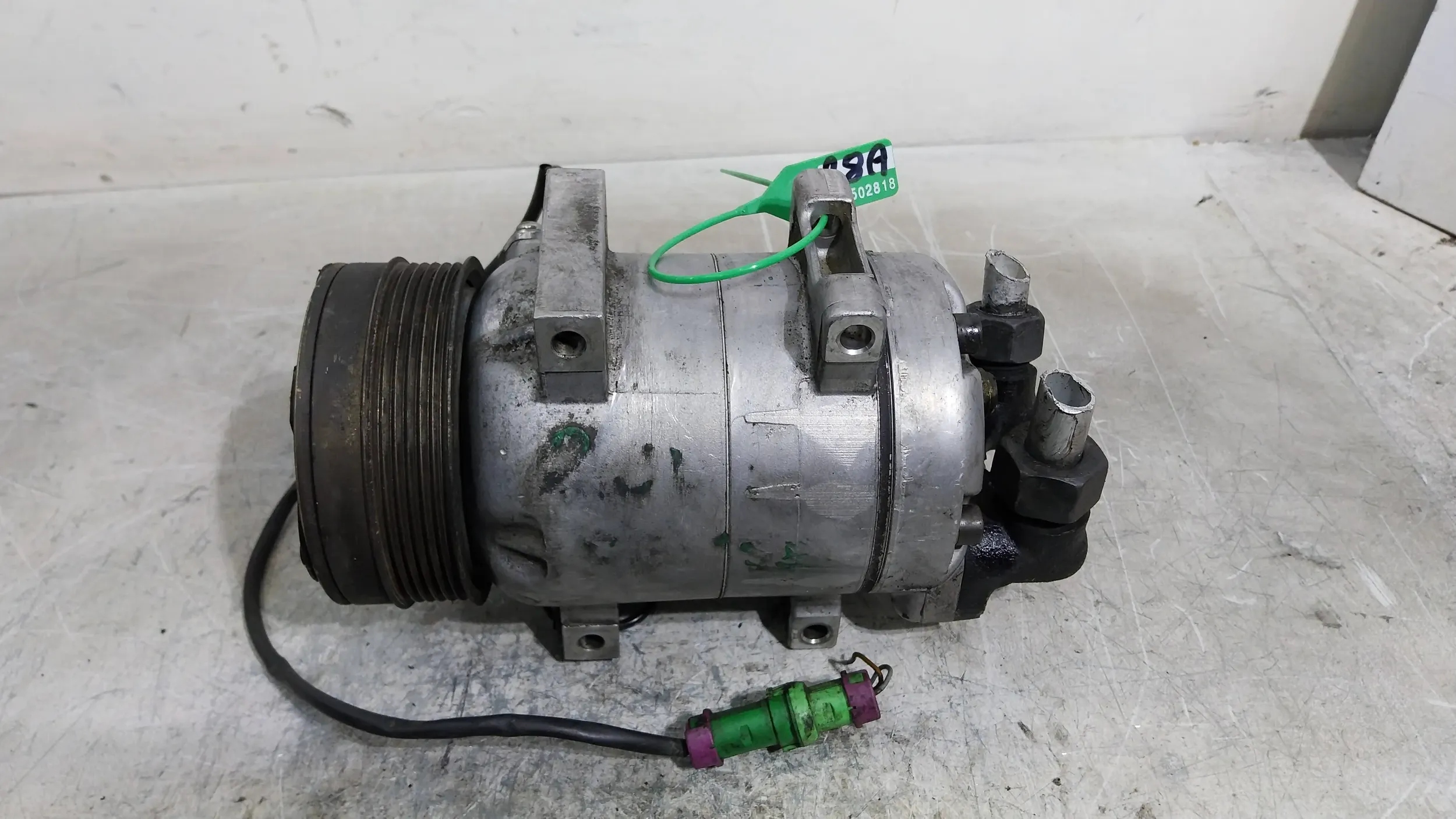 compressor compressor; of the air conditioning 8A0260805AB Audi 80 90 S2 B4