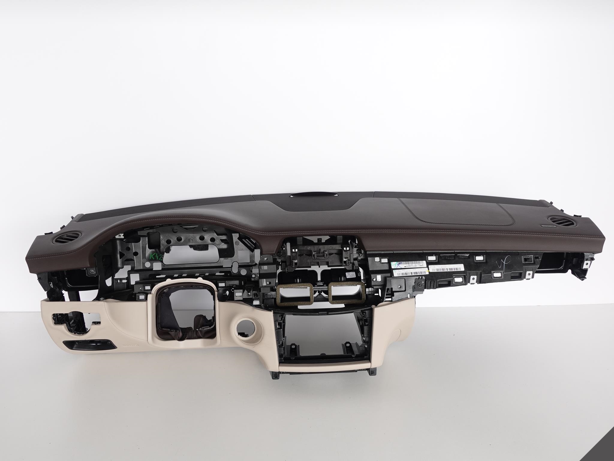 MERCEDES CLS C218 X218 console dashboard cockpit leather