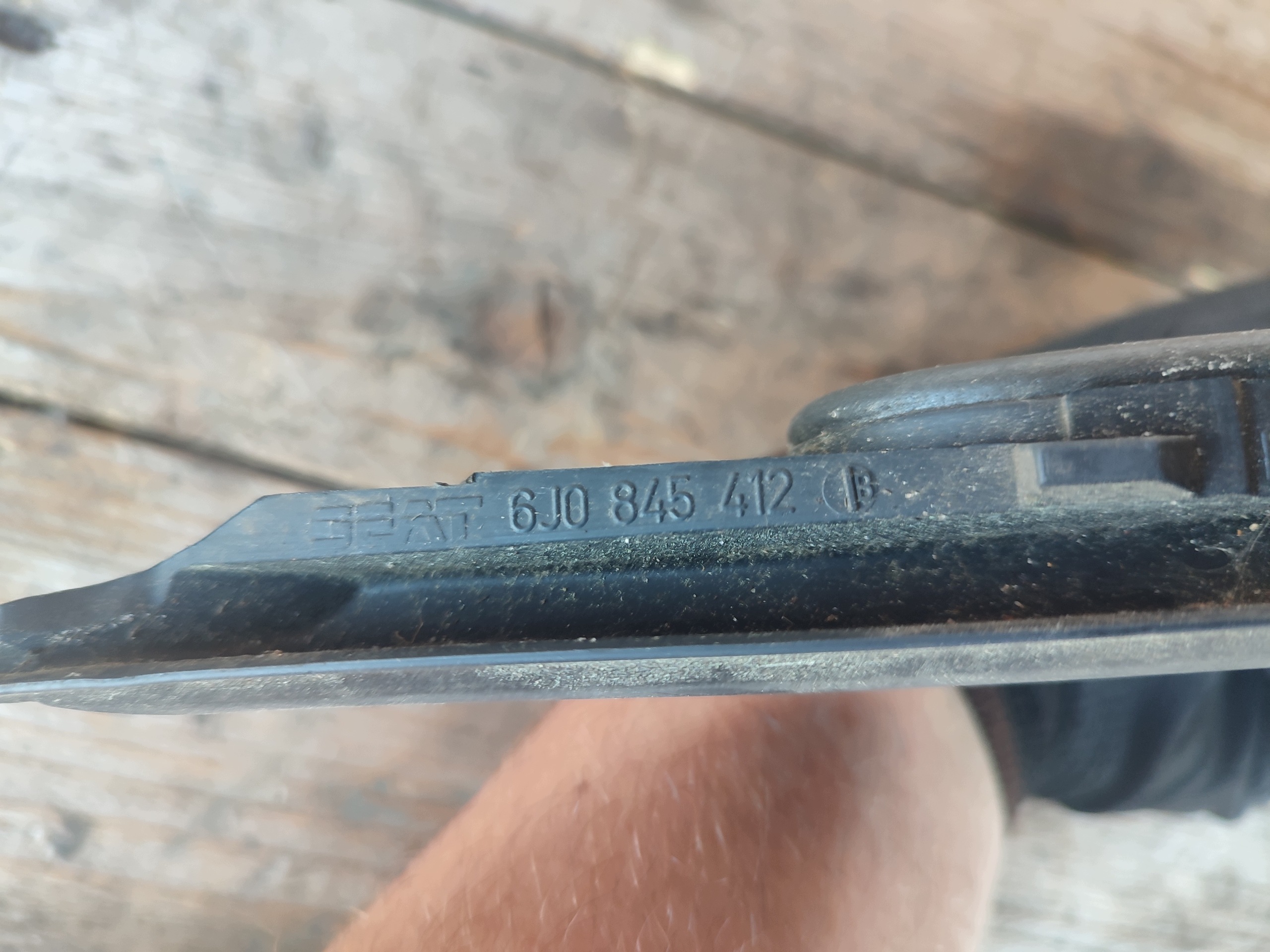 VETRO finestrino trojkat SEAT OE 6J0845412