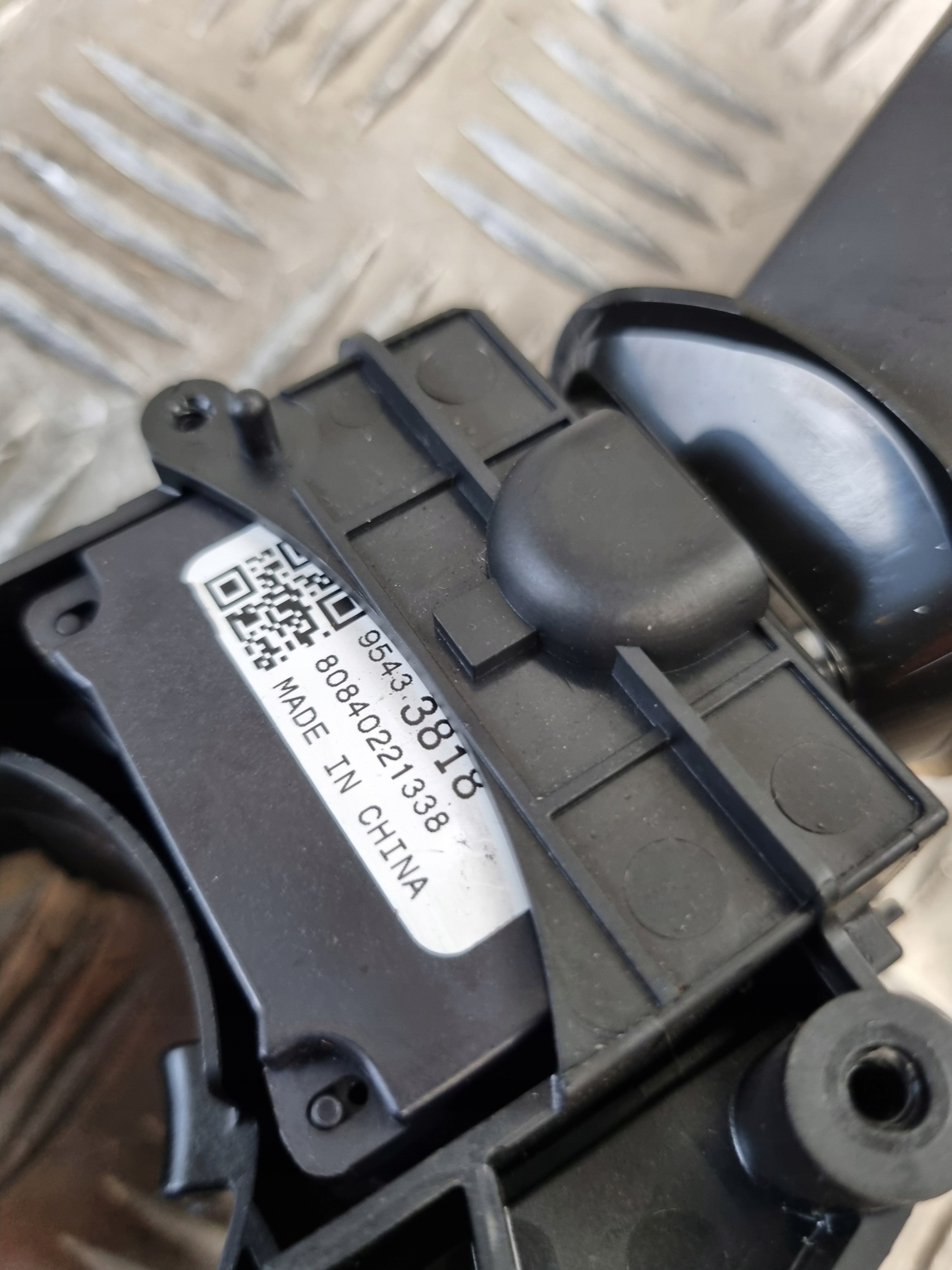 commande levier commodo sous volant PAJAK 20941129 OPEL CORSA E