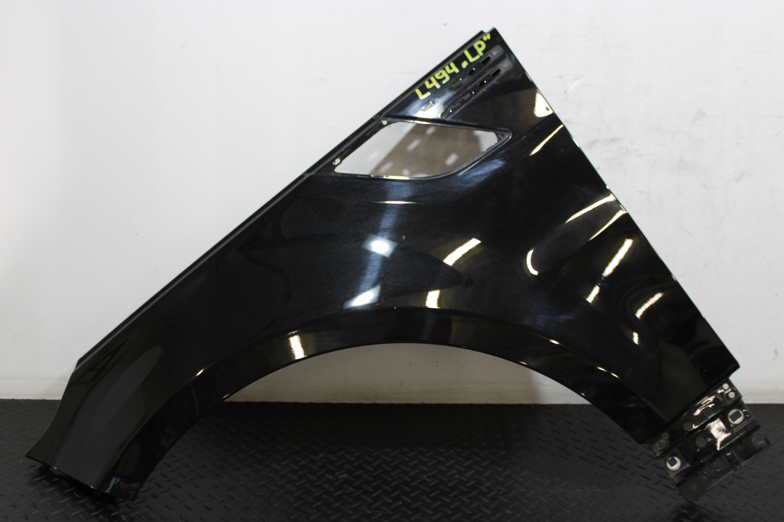 BŁOTNIK LEWY PRZÓD PRZEDNI RANGE ROVER SPORT II 2 L494