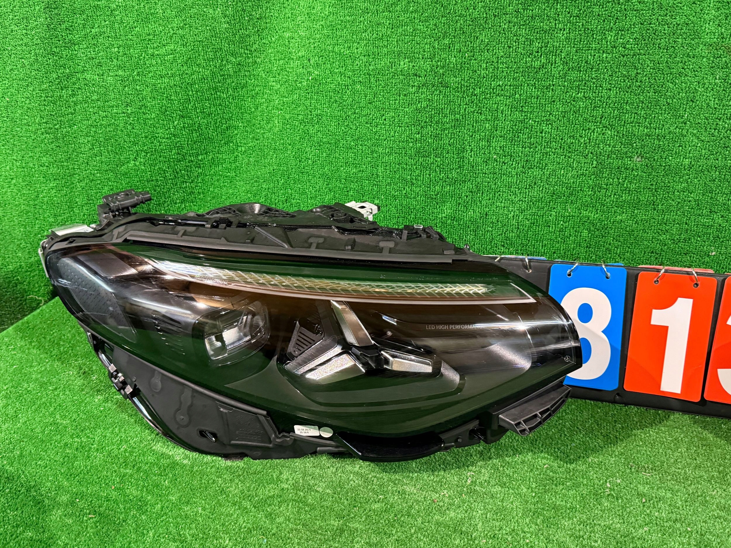 REFLEKTOR left right cap LED MERCEDES CLA W174 HIGH PERFORMANCE NR.813