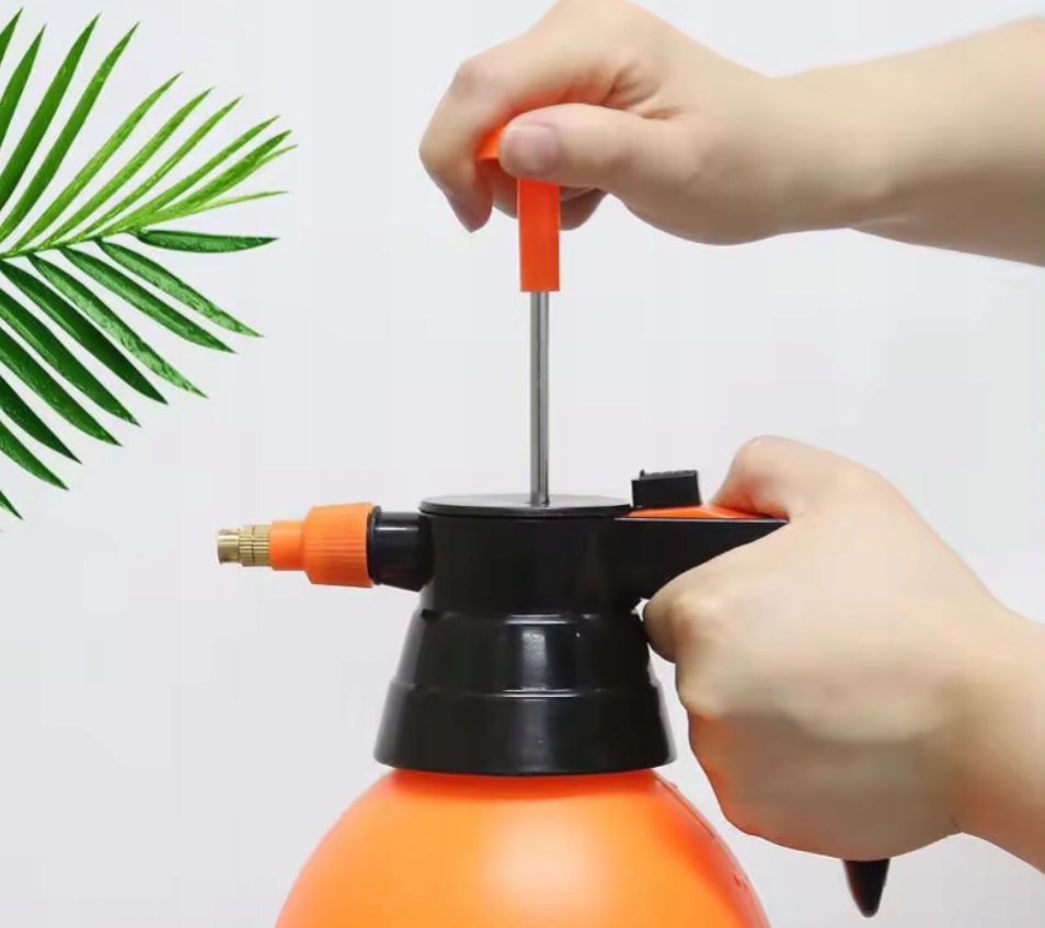 OPRYSKIWACZ RĘCZNY ZRASZACZ CIŚNIENIOWY 2L SPRYSKIWACZ OGRODOWY Z REGULACJĄ Zasilanie ręczne