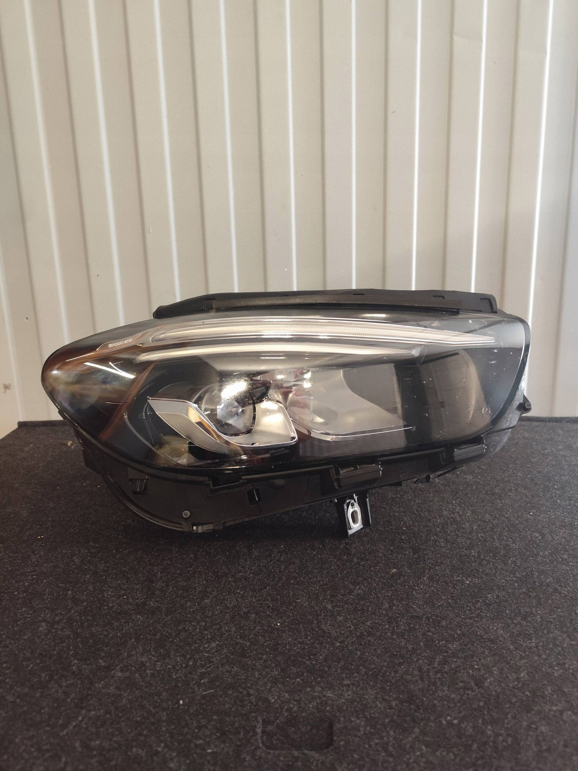 MERCEDES B-class W247 light front right FULL LED A2479061405 dismantling