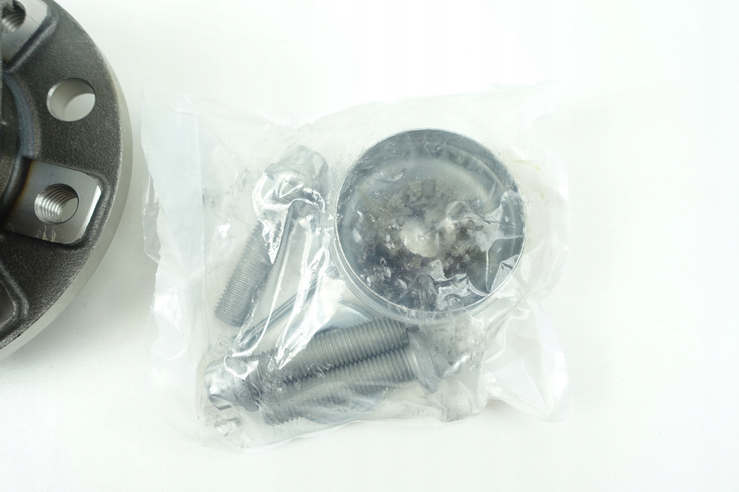 PIASTA LOZYSKO KOLA PRZOD OPEL ASTRA G T98 OPTIMAL Part manufacturer Optimal