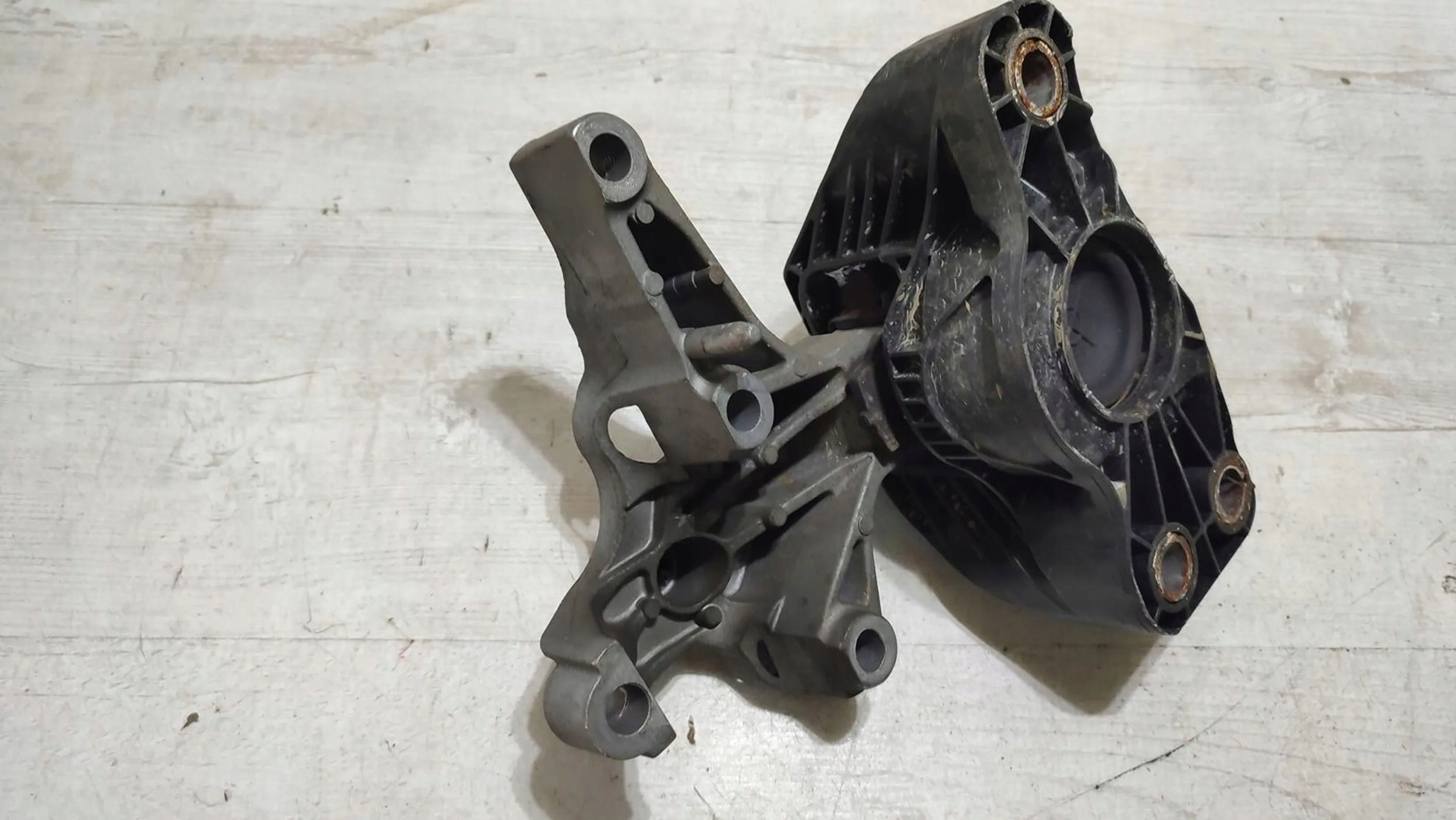 engine mount 1.5 DCI Renault Captur 15r