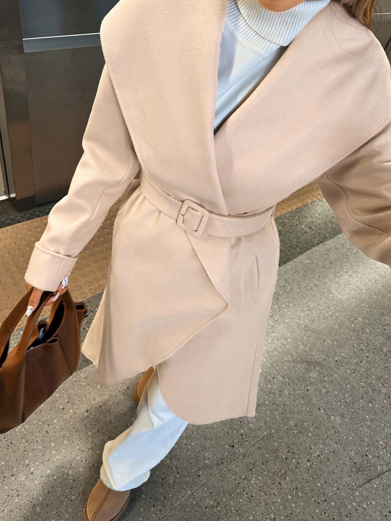 Dámský Asymetrický Kabát S Páskem, Stylový, Módní, Béžový, Casual Shein Xs