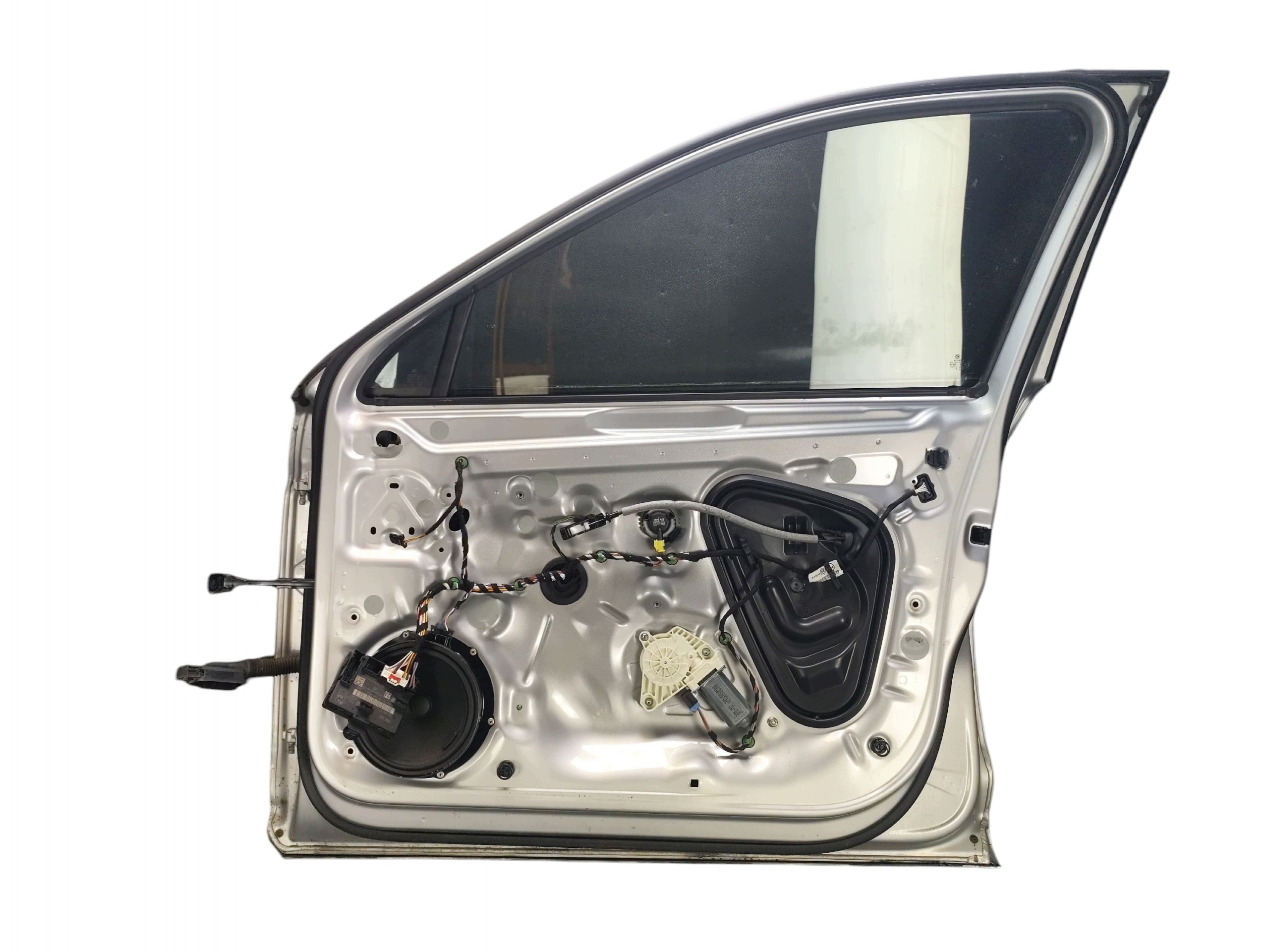 RZWI right front VW PASSAT B8 LAK: LA7W (14-19)