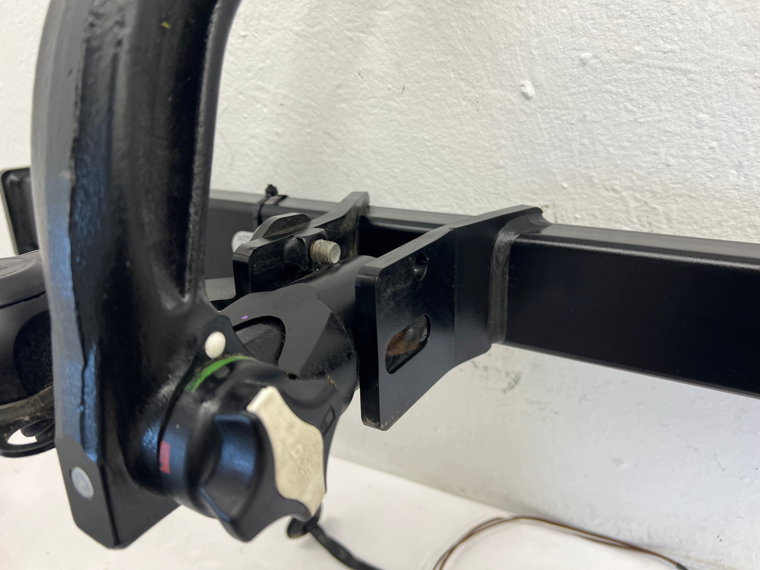 Audi A4 B9 8W 8W0 Gancio traino WYPINANY ORIS + cablaggio modulo