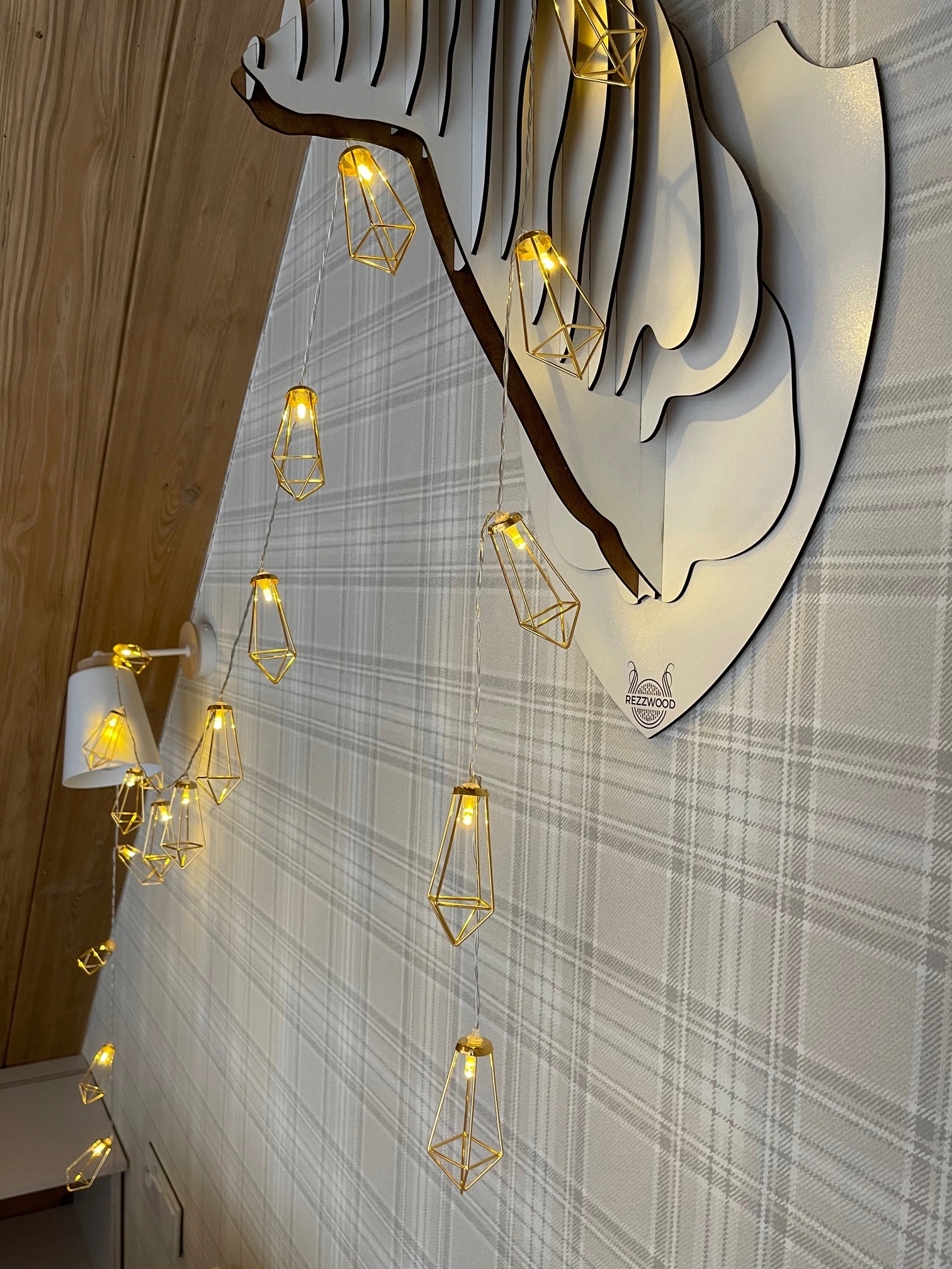 LAMPKI CHOINKOWE NA BATERIĘ ZŁOTE LOFT 20LED Kolor lampek biały