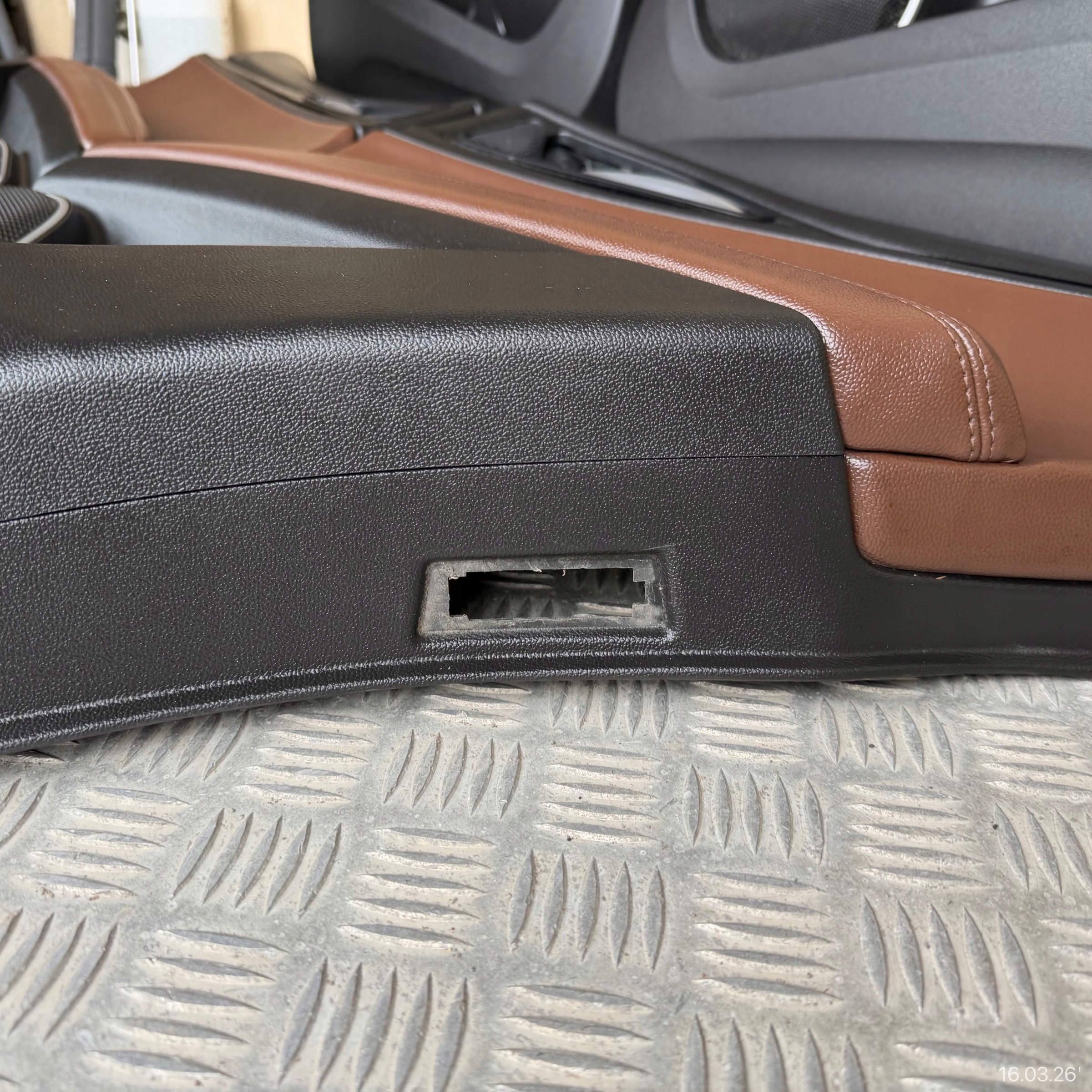 upholstery upholstery KOMPLET side ALFA ROMEO STELVIO 2017 ROK