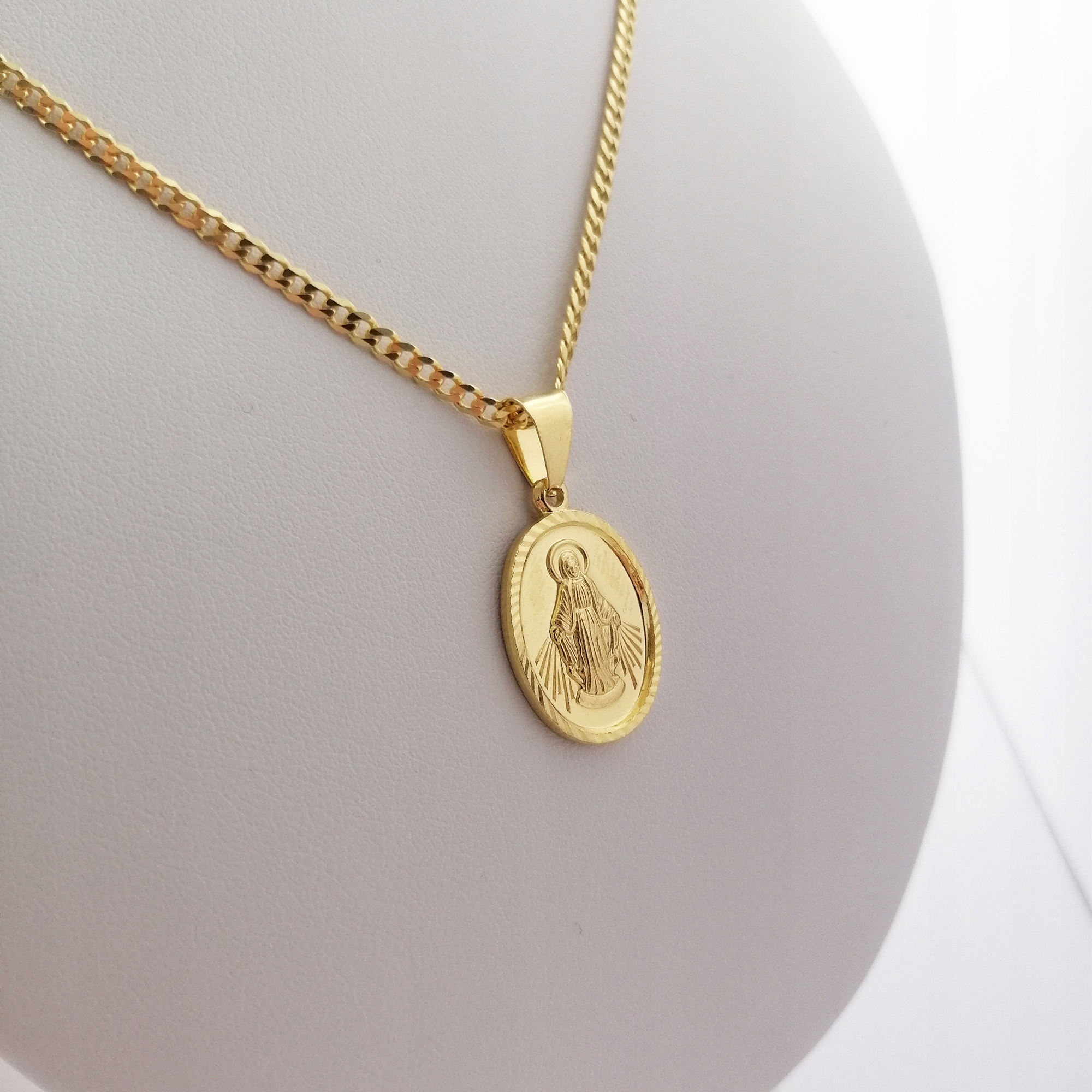 ŁAŃCUSZEK ZŁOTY MEDALIK KOMUNIA CHRZEST GRAWER 925 Marka Golden Celebrity