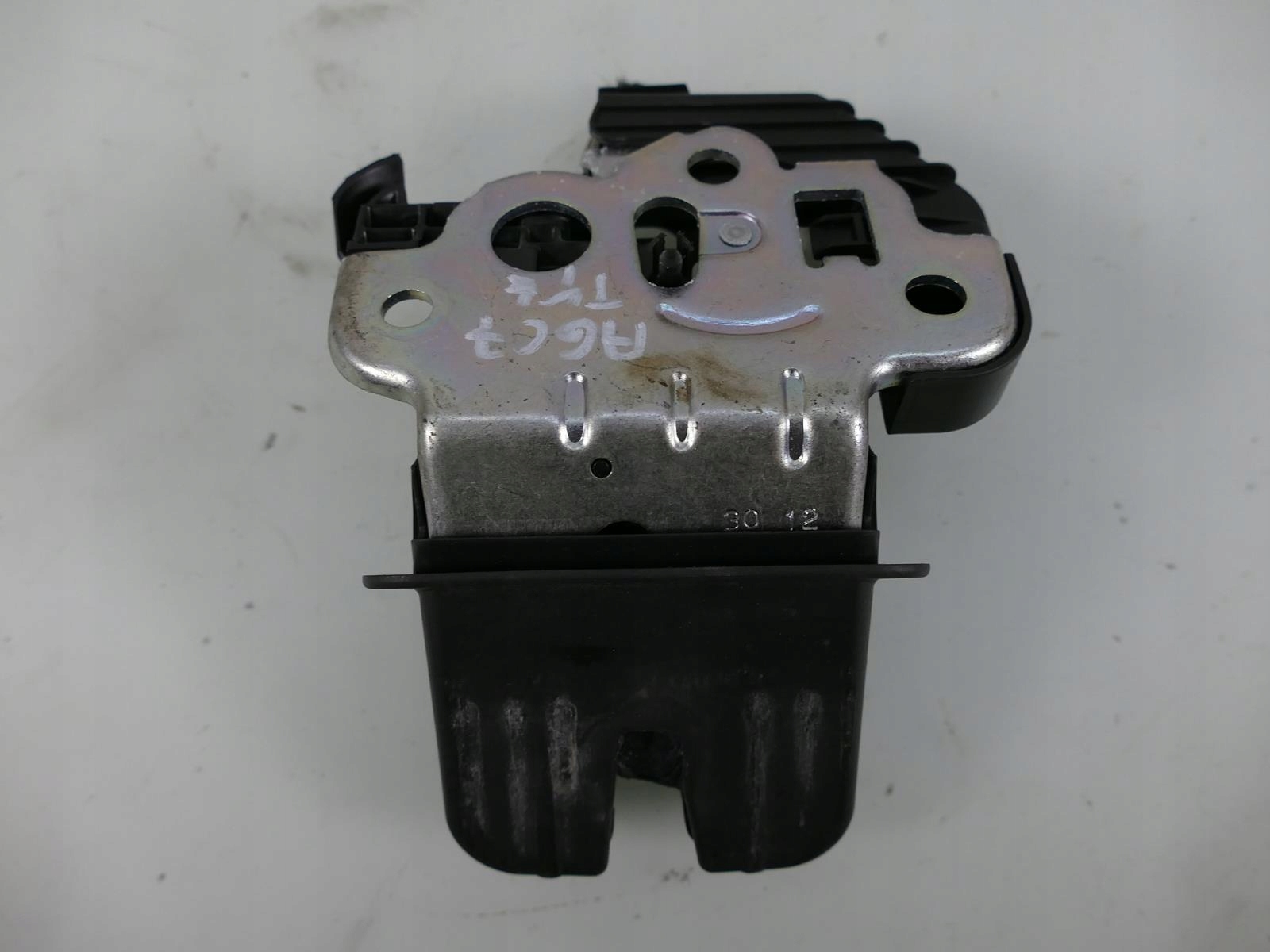 AUDI A6 C7 S-LINE sedan lock bonnet boot rear part