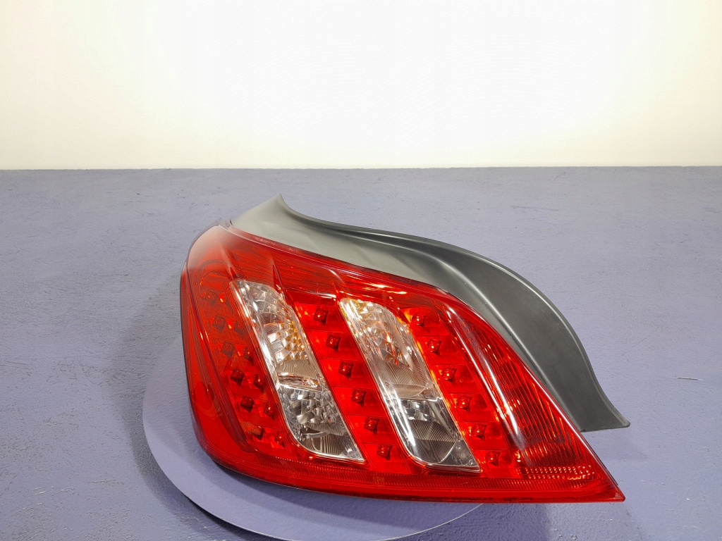 PEUGEOT 508 I SEDAN LAMPA TYŁ TYLNA LEWA EU 9686293780