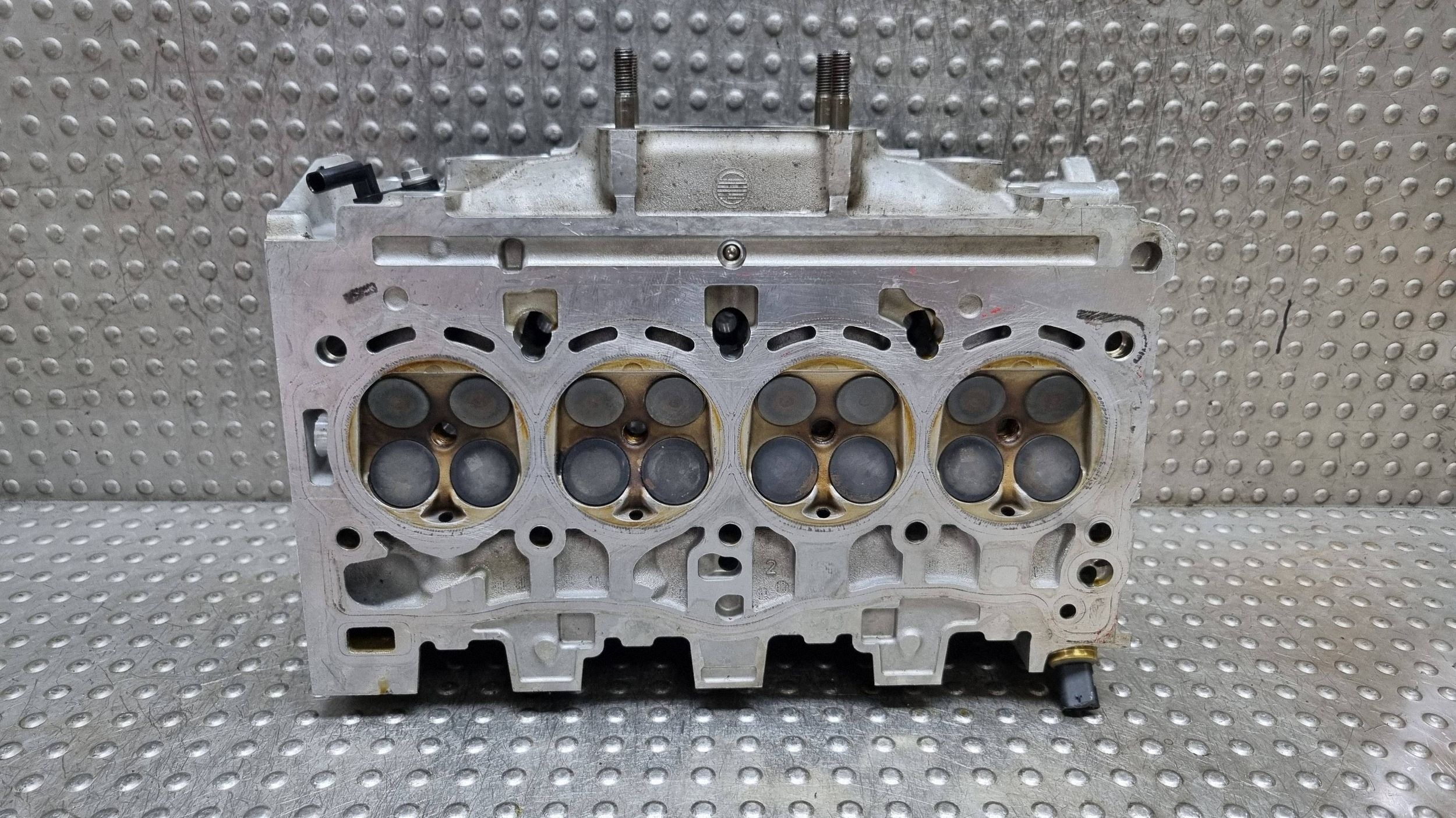 head. 05E103063E 05E103404C VW GOLF VII LEON III OCTAVIA III 1.5 TSI