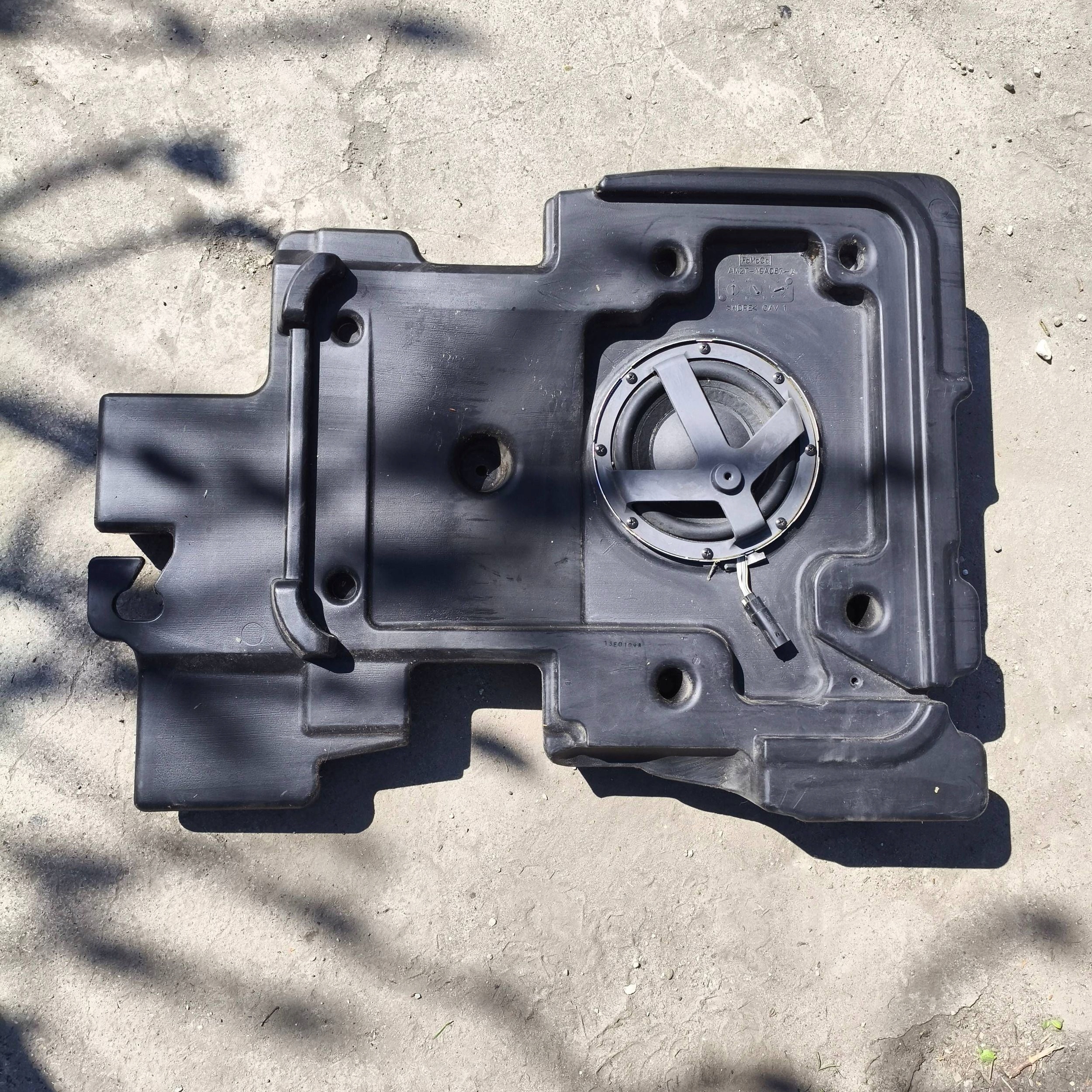 Ford S-MAX MK1 2012 Subwoofer