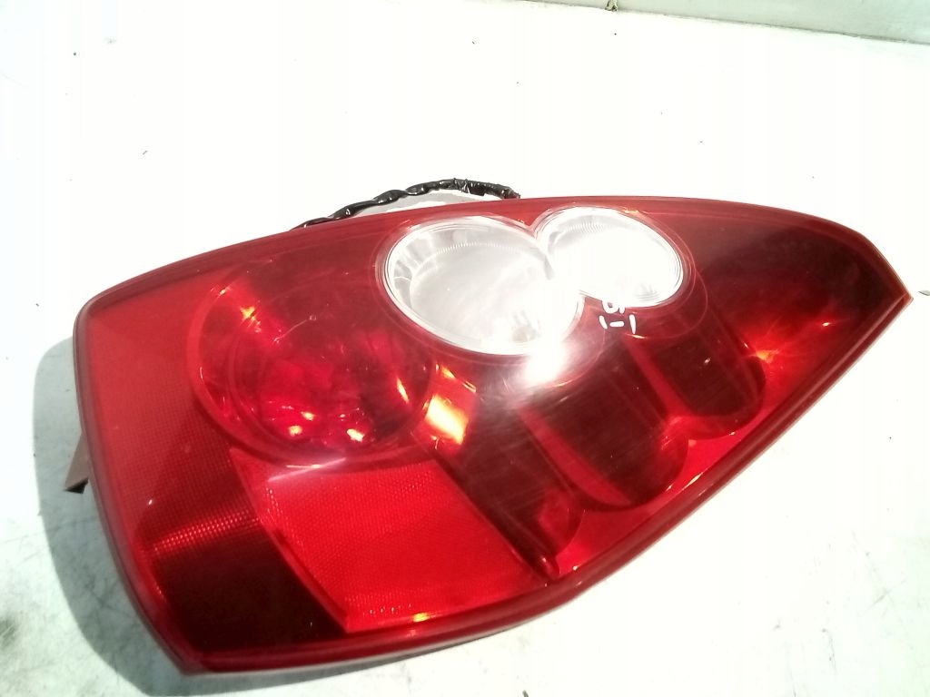 Mazda 5 i far desna stražnji dio stražnja