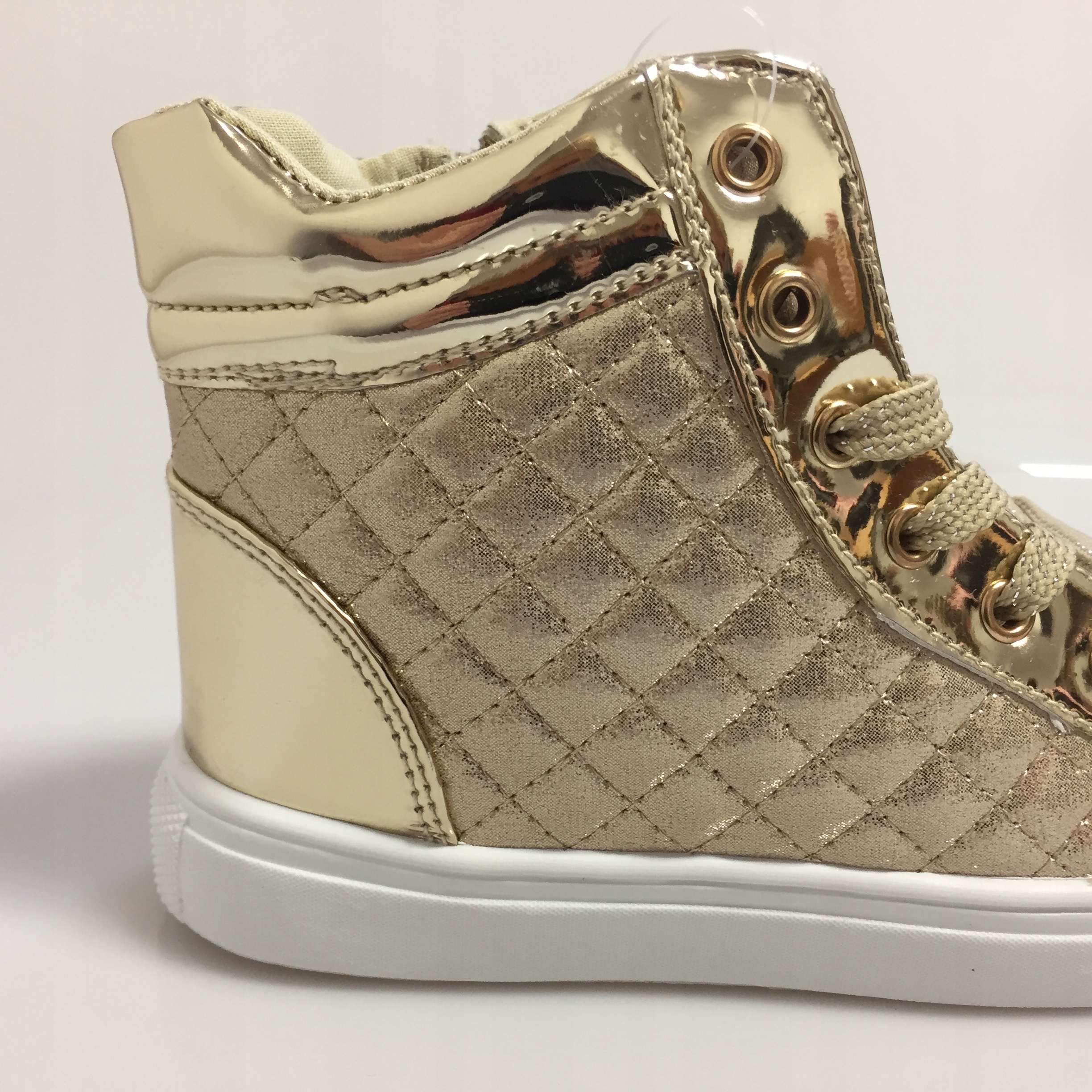 Dz.114 Botki złote pikowania lakierowane 31 Kod producenta DD470 (B-Z)