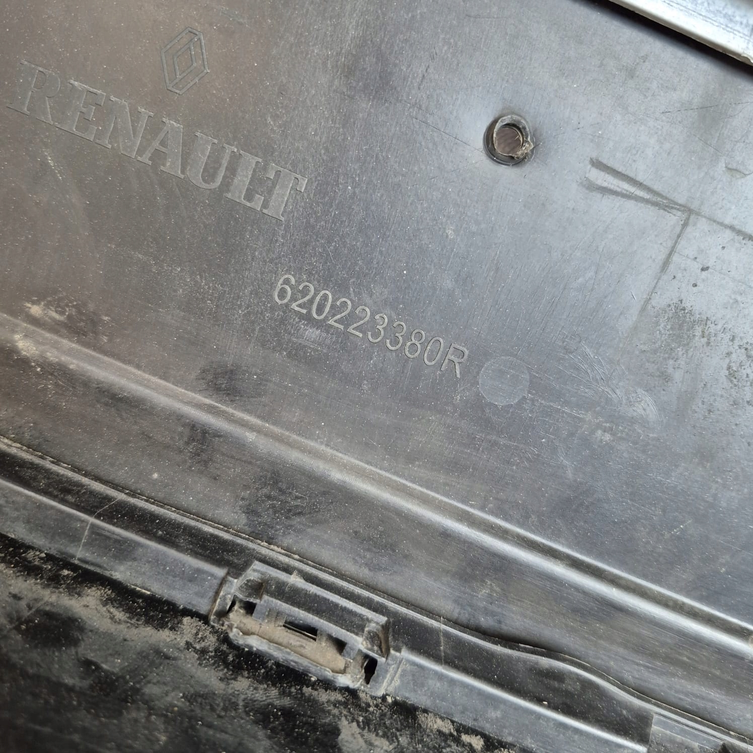 RENAULT TRAFIC III 3 14-21 bumper front front grill 620223380R