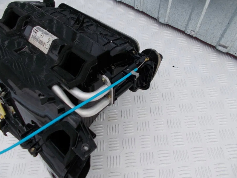 ohřívač obal chladic Mercedes Sprinter CDI 00-06 OEM