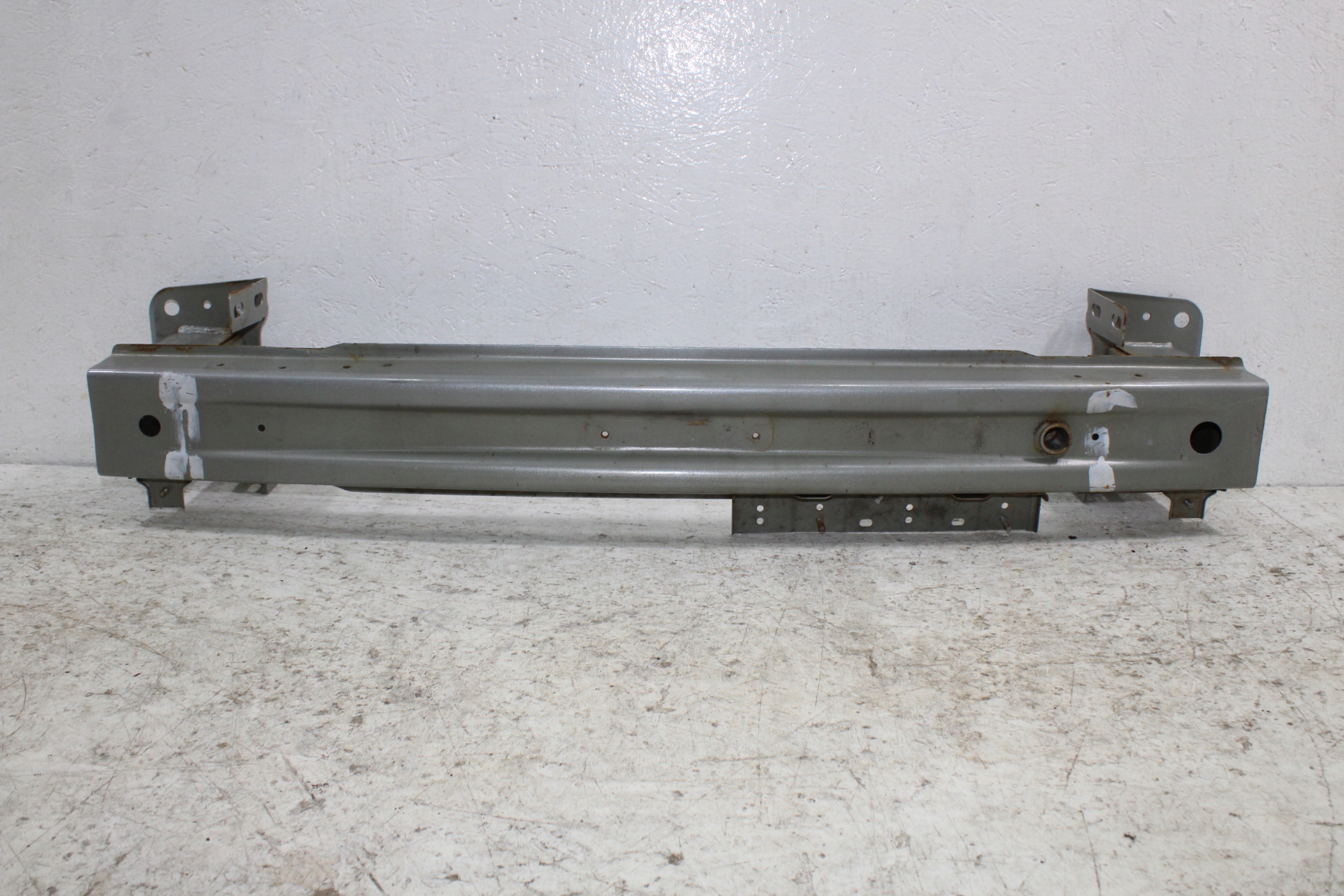 MG ZS EV bumper support front