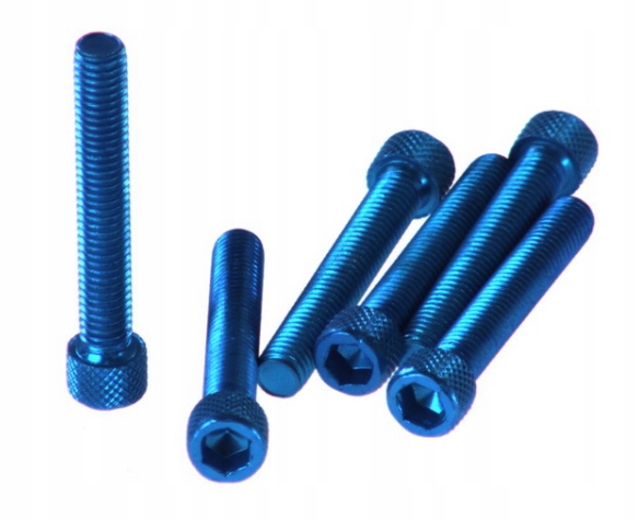 

Śruba imbusowa cylindryczna M6 45 Niebieski