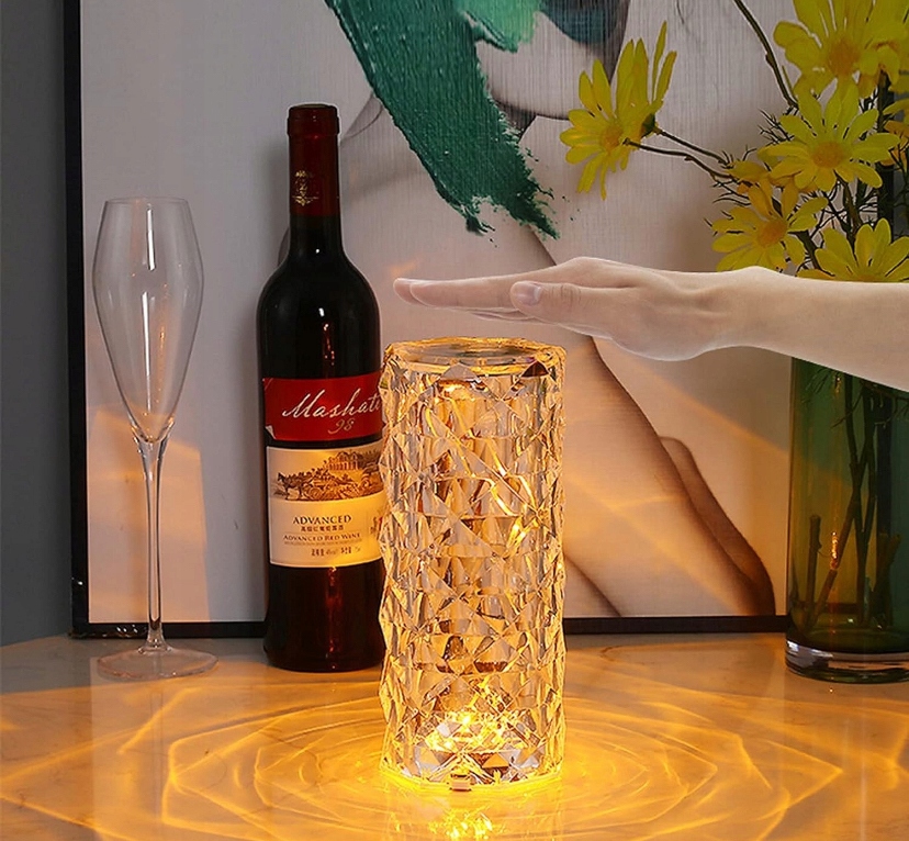 KRYSZTAŁOWA LAMPKA LED DIAMENTOWA RÓŻA DOTYKOWA Klasa efektywności energetycznej F