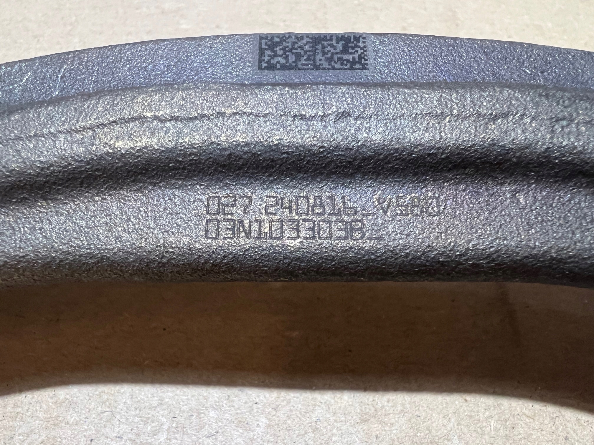 AUDI A4 B9 2.0 TDI DETA cam BALANSOWY 03N103303B