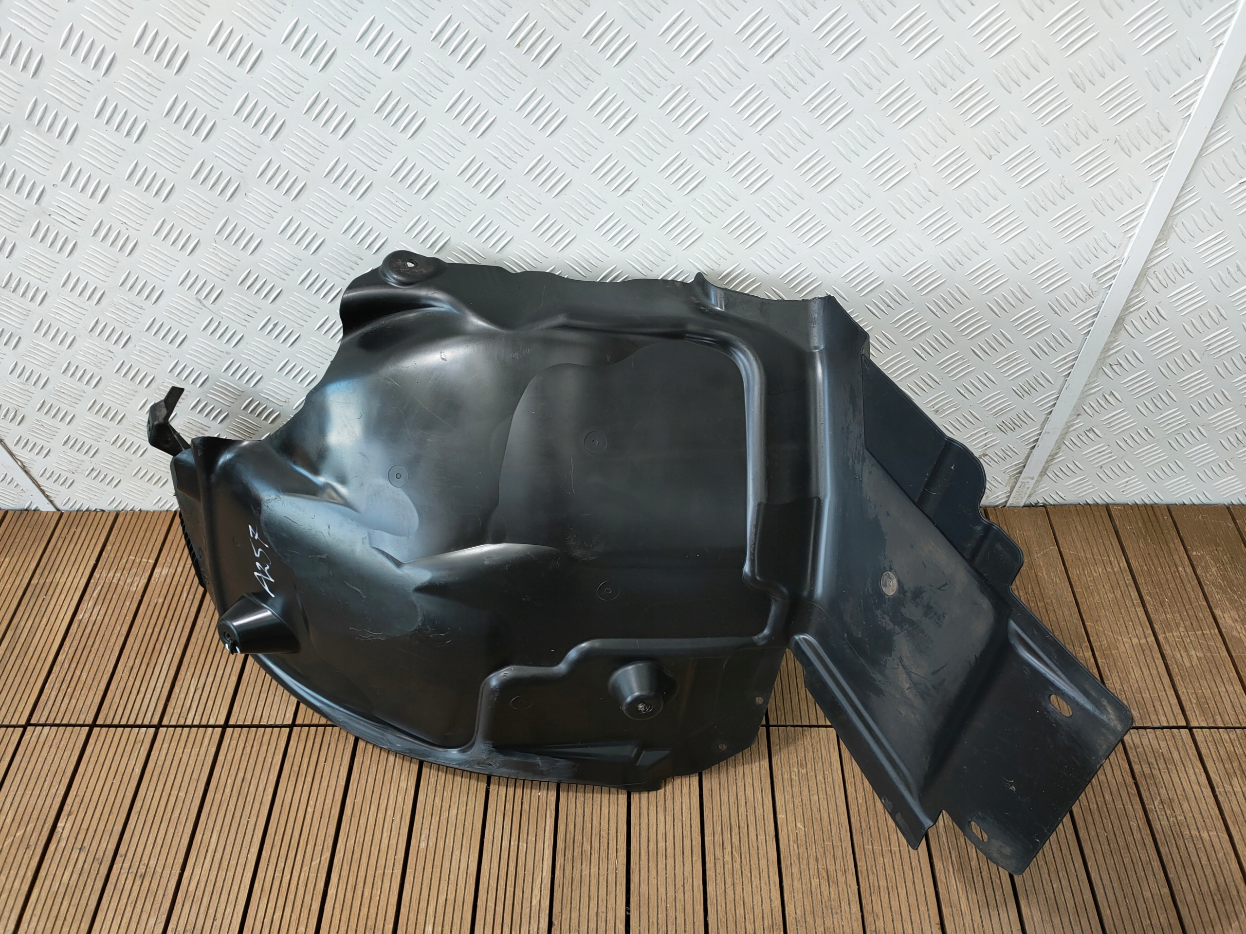 MERCEDES CLS W257 A257 AMG 19- mudguard front left A2576910700
