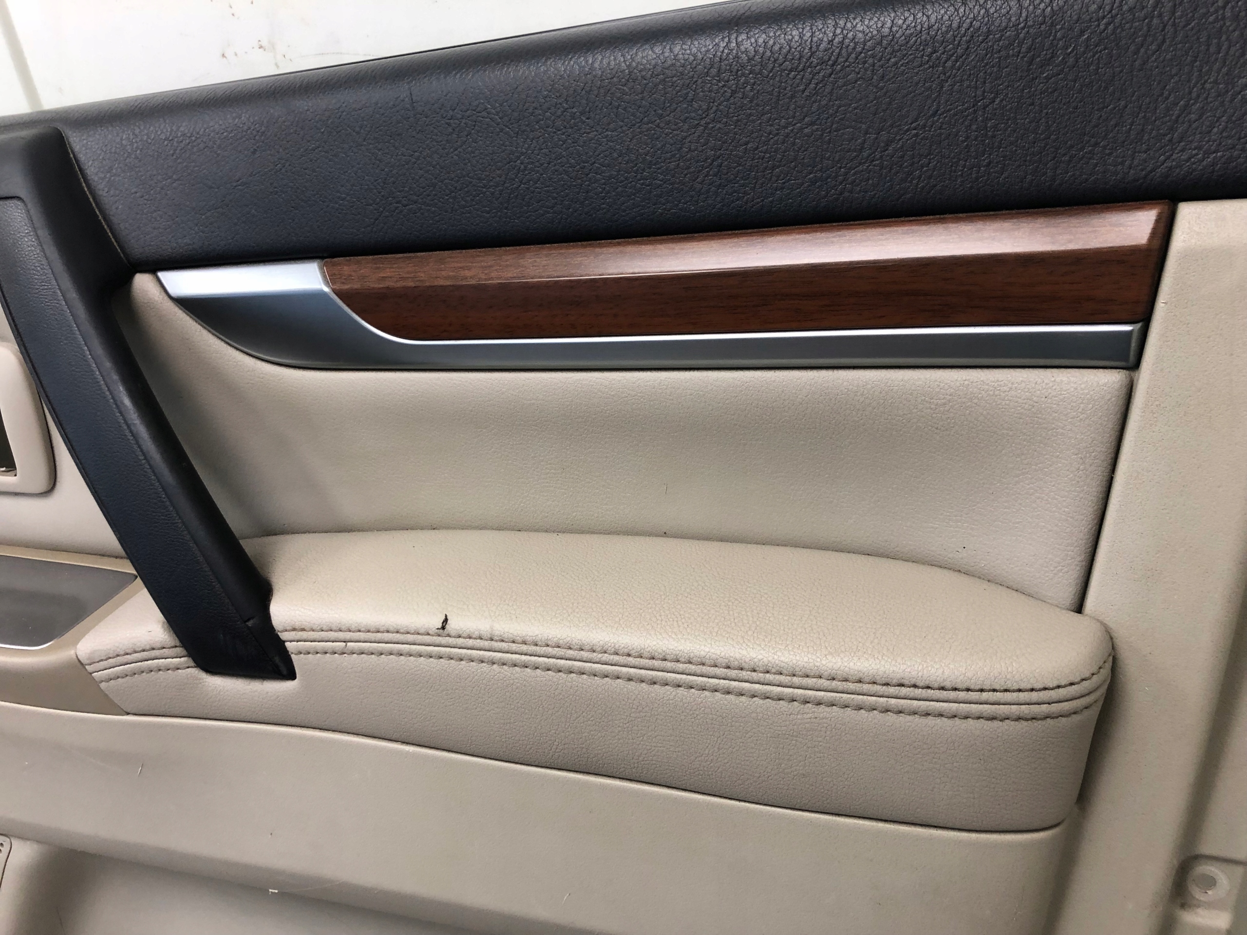 side door right front MITSUBISHI PAJERO IV 7221A408