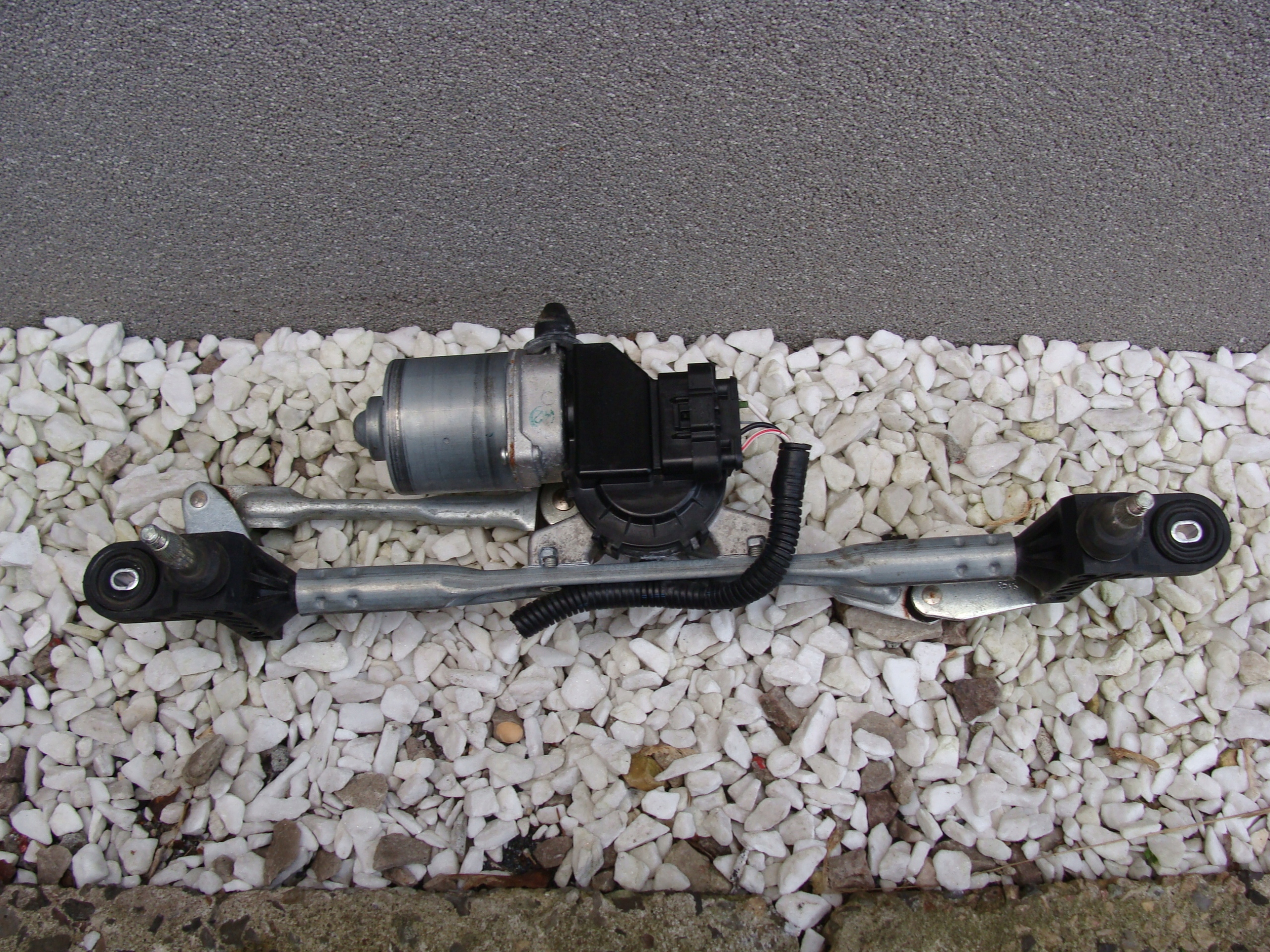 МЕХАНІЗМ СКЛООЧИСНИКА FIAT PANDA III MS159200-9260