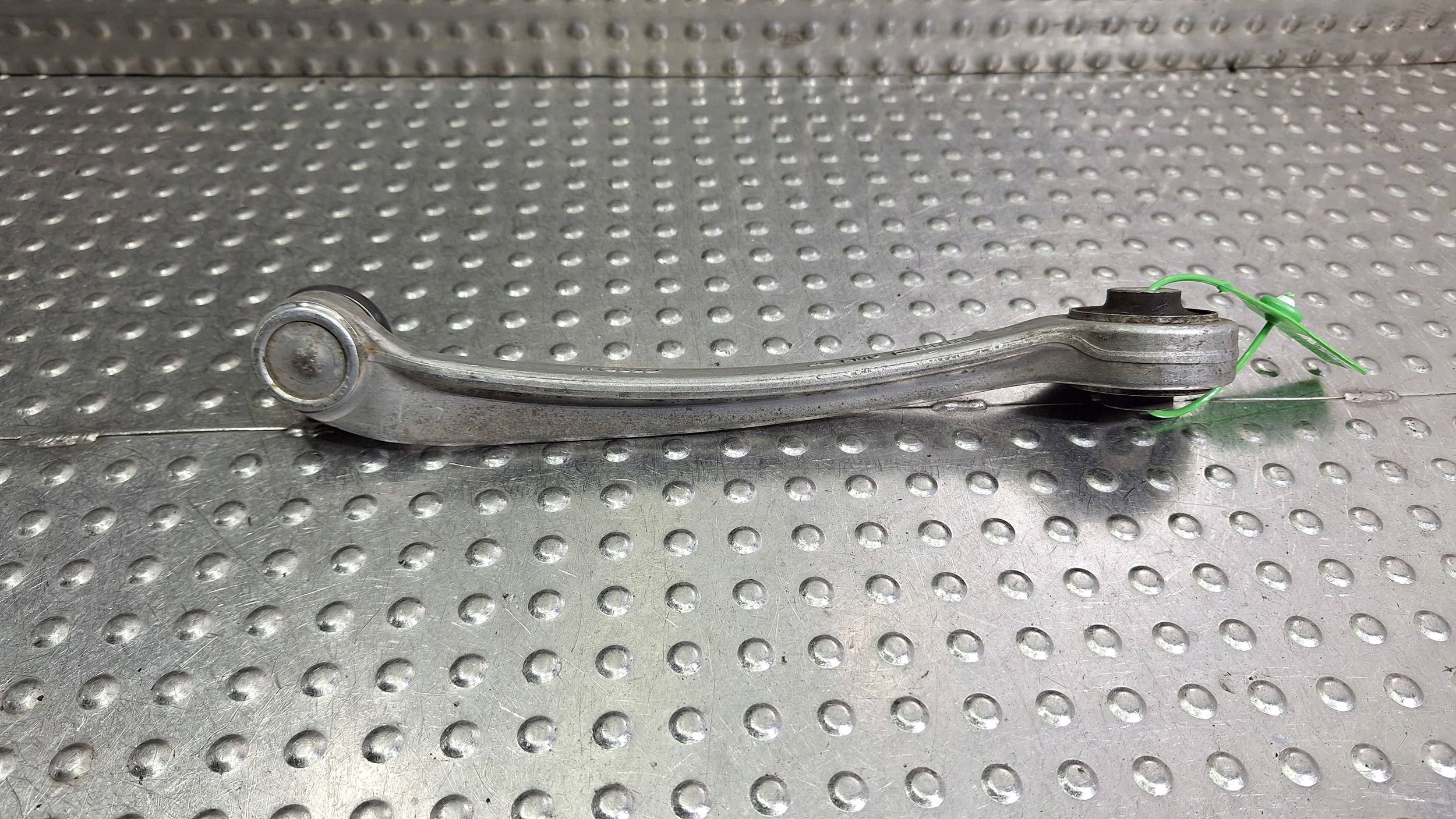 arm right front upper original 8E0407506C AUDI A4 B6 B7 A6 C5 SEAT EXEO