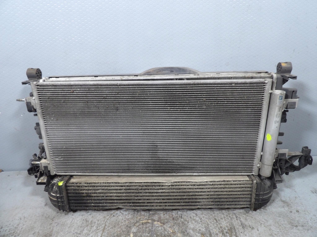 OPEL ASTRA K 1.6CDTI chladič vody klimatizaci ventilátor